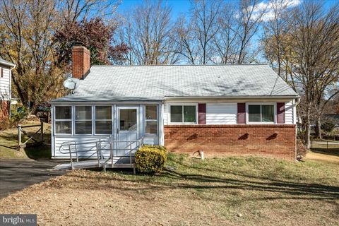 13719 KNOWLES STREET WOODBRIDGE VA 22191