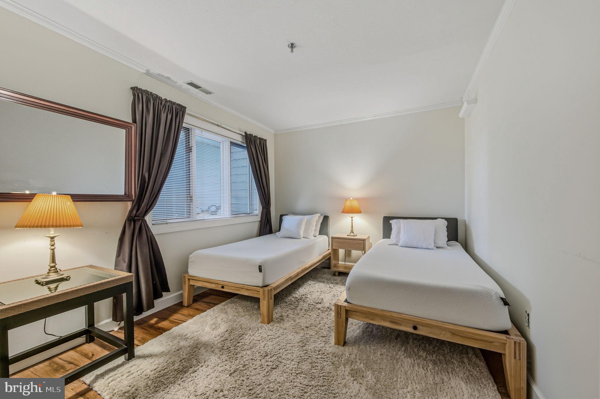 SPRING LAKE - Residential