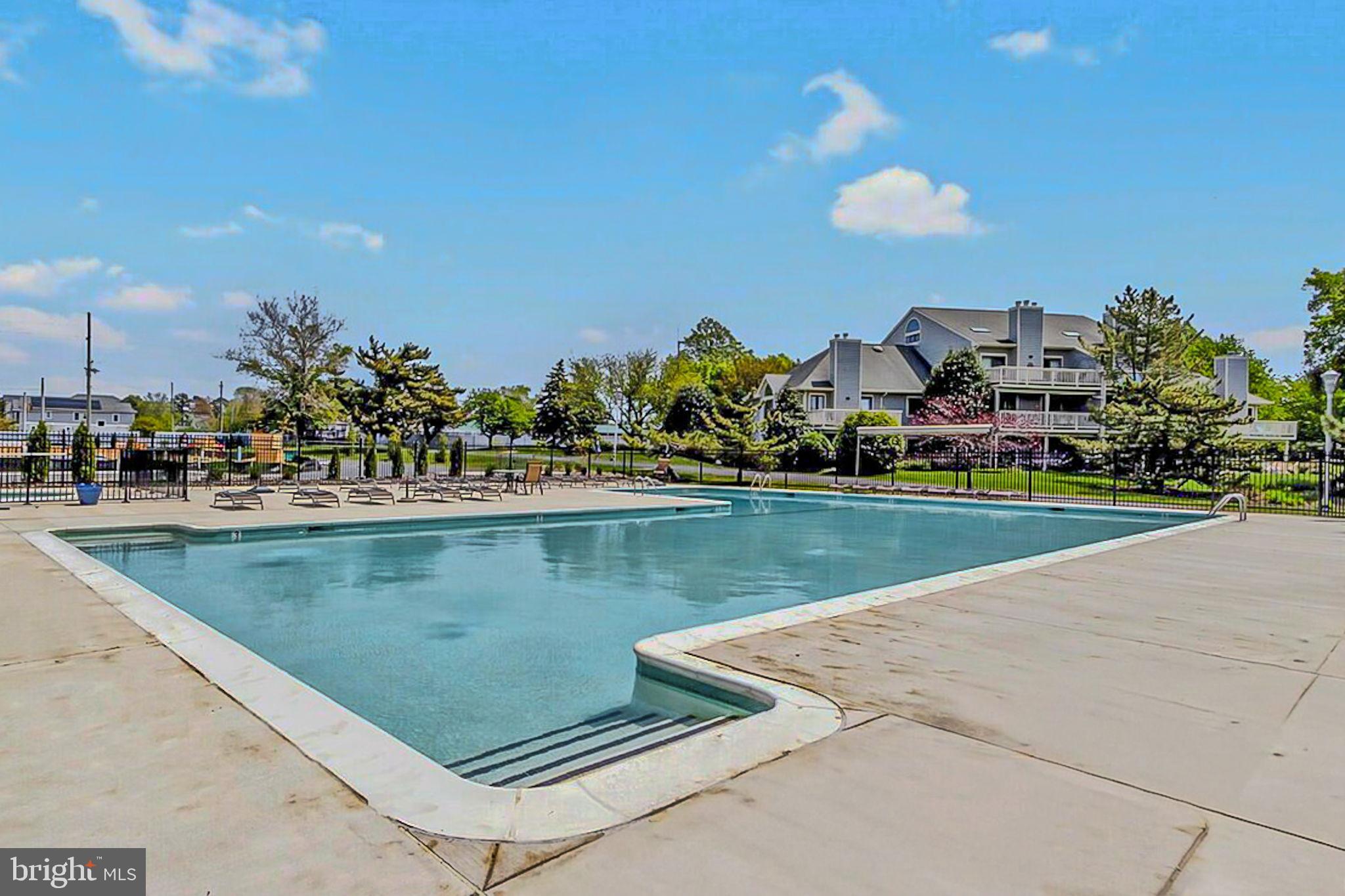 SPRING LAKE - Residential