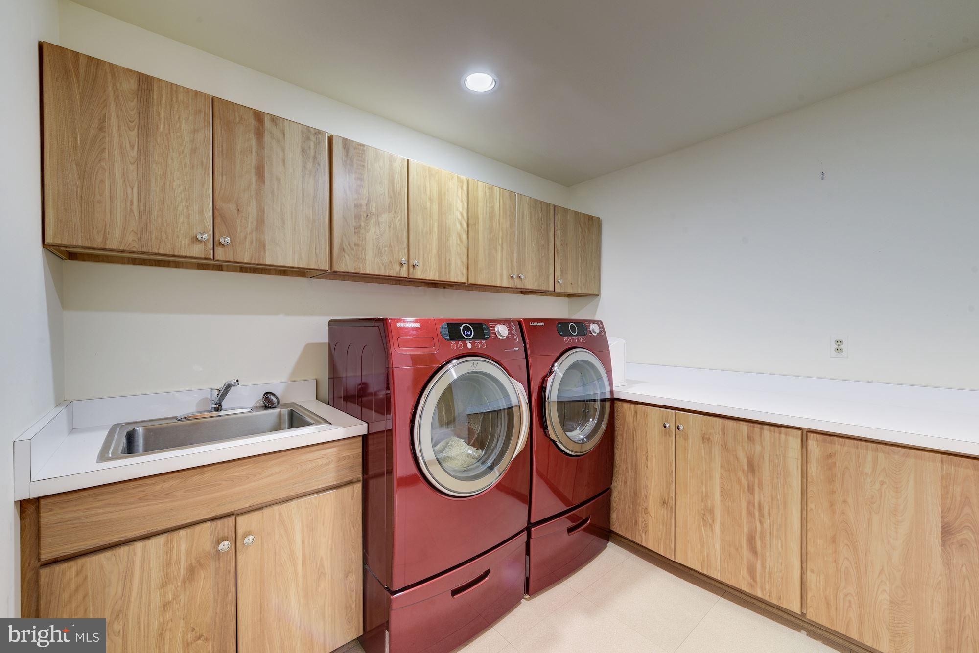 DARNESTOWN OUTSIDE - Residential