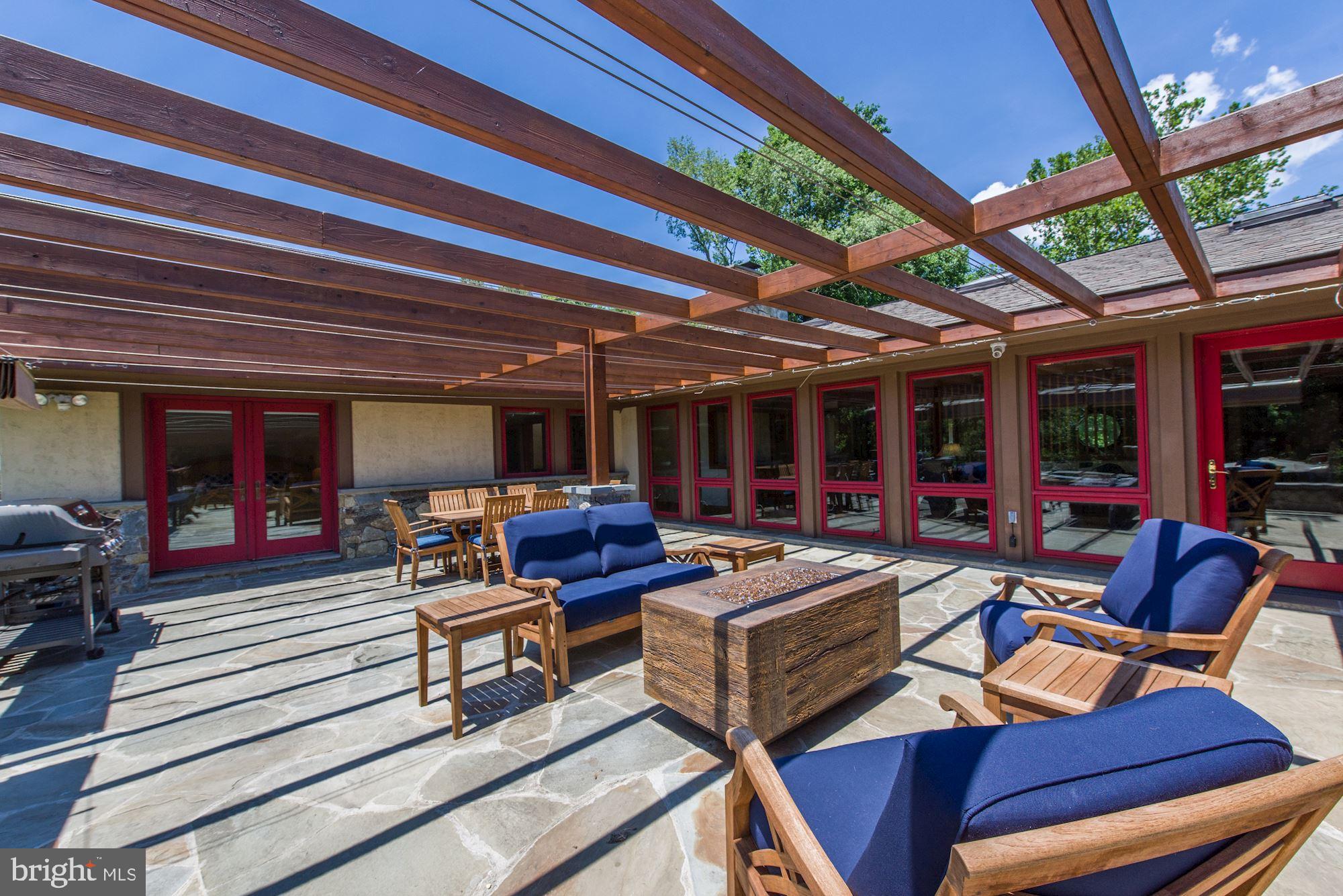 DARNESTOWN OUTSIDE - Residential