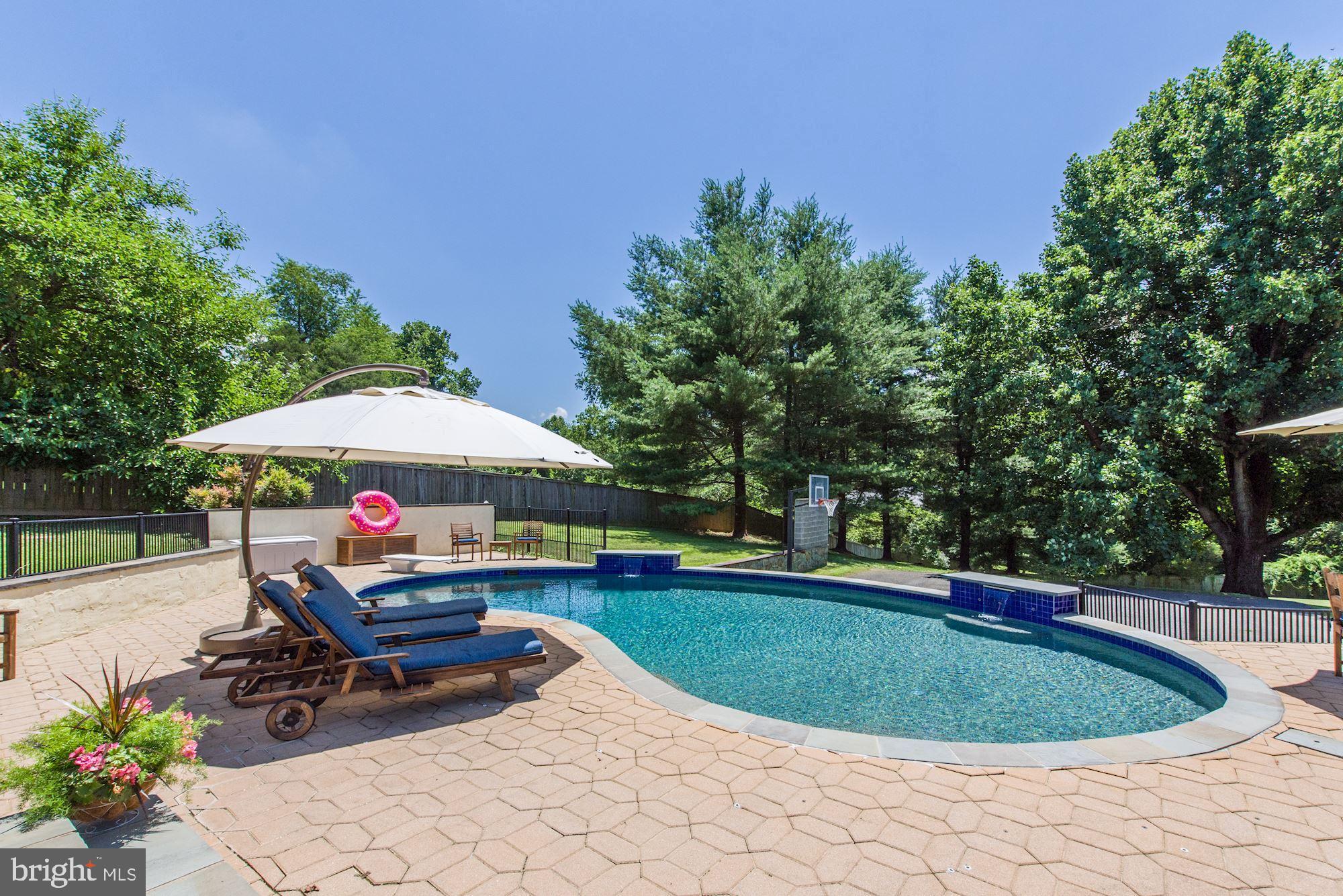 DARNESTOWN OUTSIDE - Residential