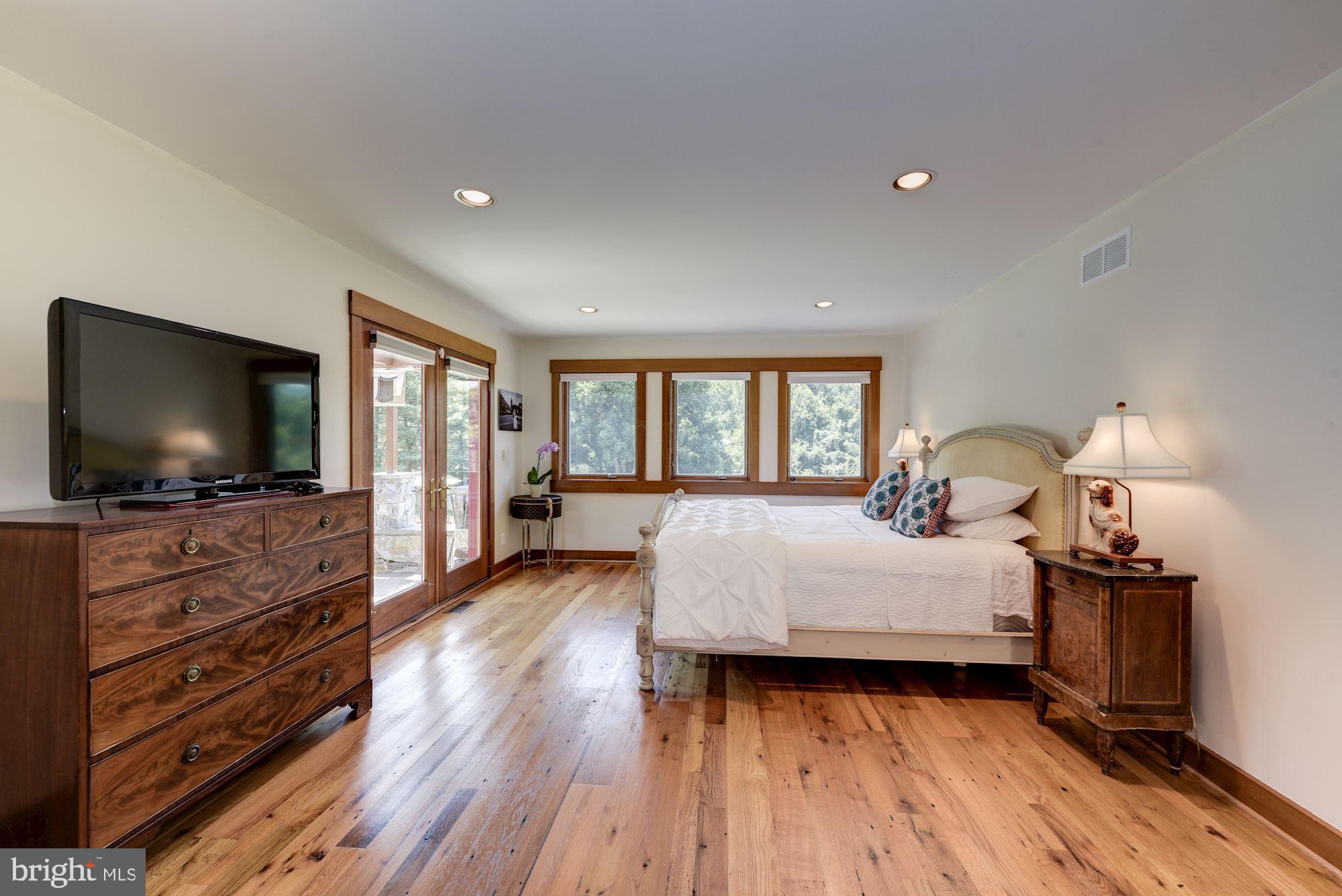 DARNESTOWN OUTSIDE - Residential