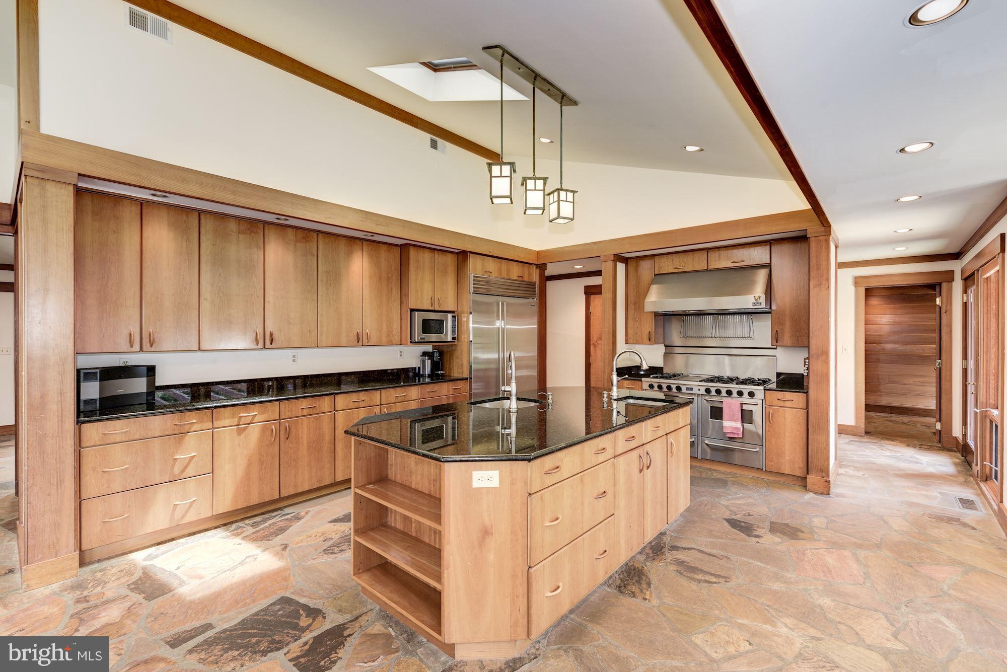 DARNESTOWN OUTSIDE - Residential