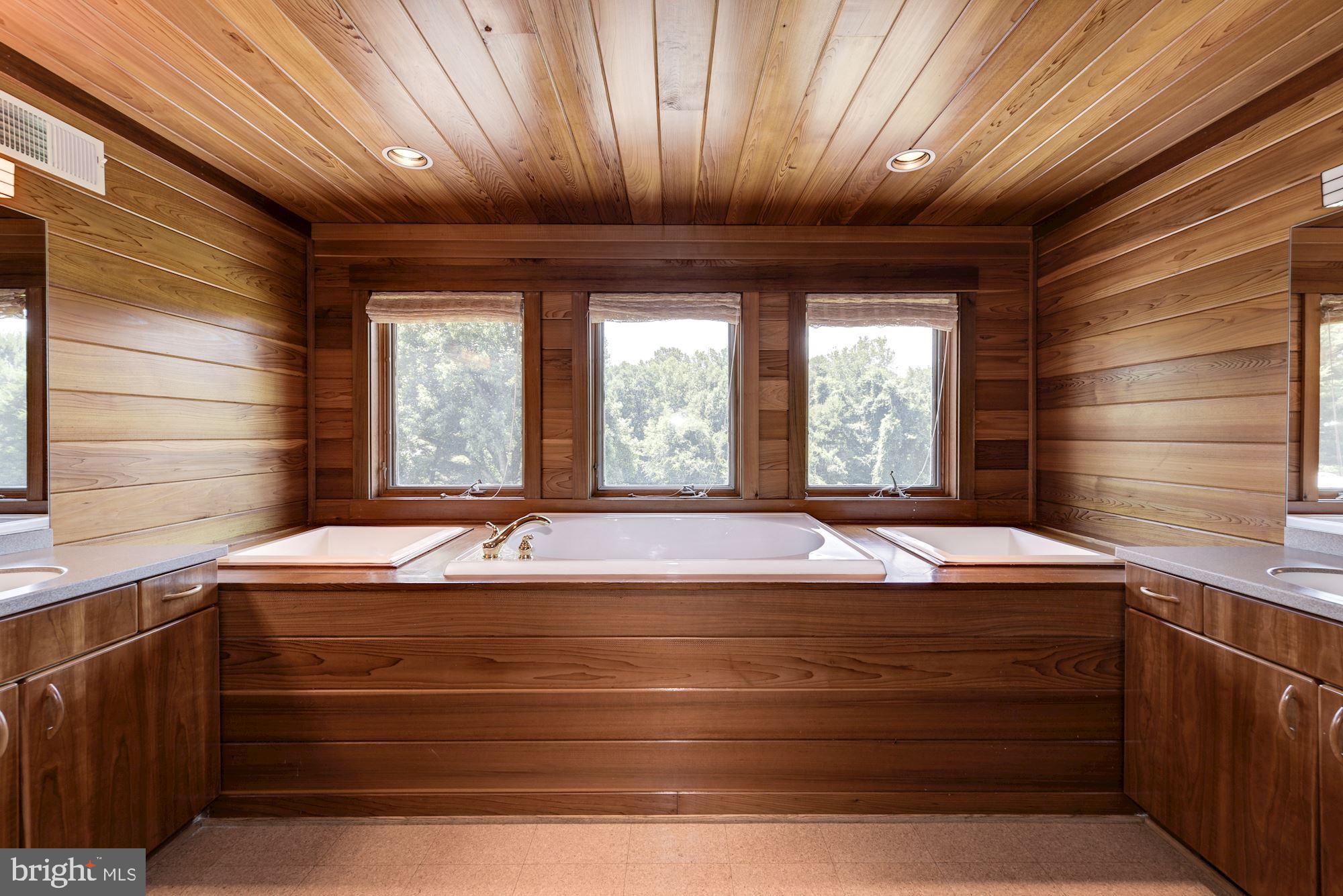 DARNESTOWN OUTSIDE - Residential