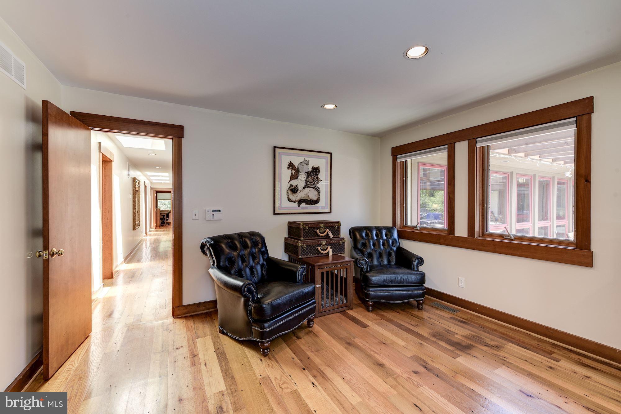 DARNESTOWN OUTSIDE - Residential