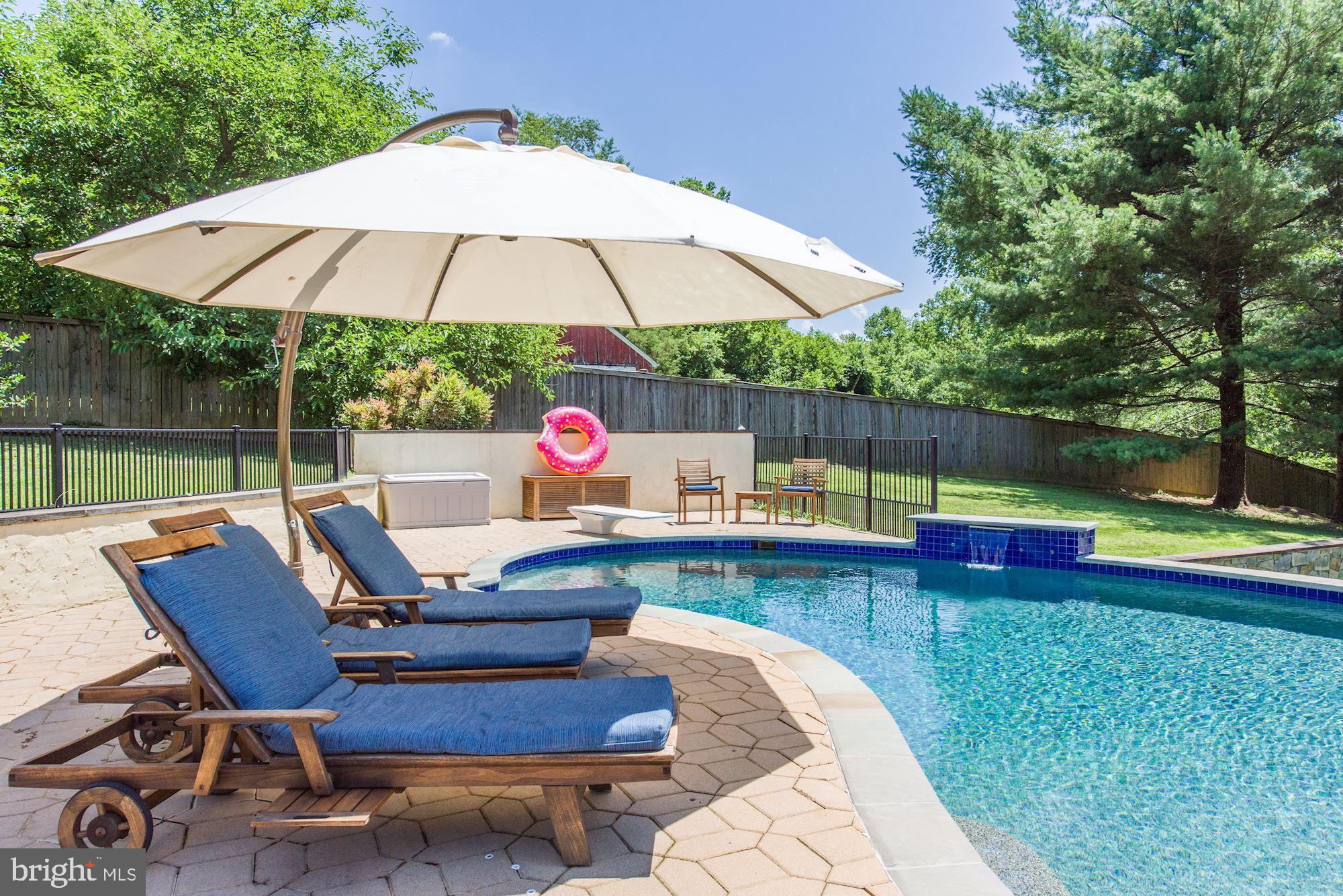 DARNESTOWN OUTSIDE - Residential