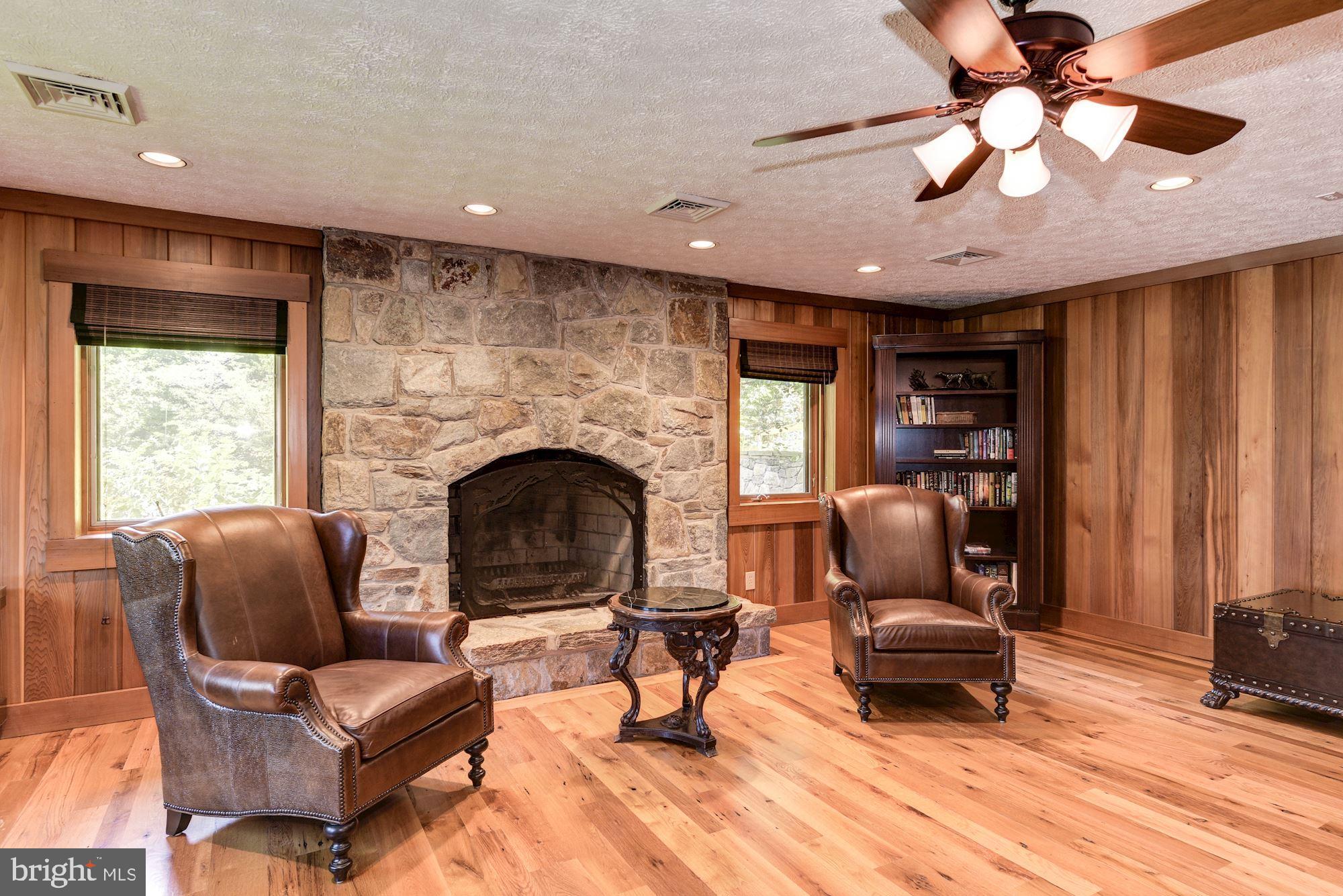 DARNESTOWN OUTSIDE - Residential