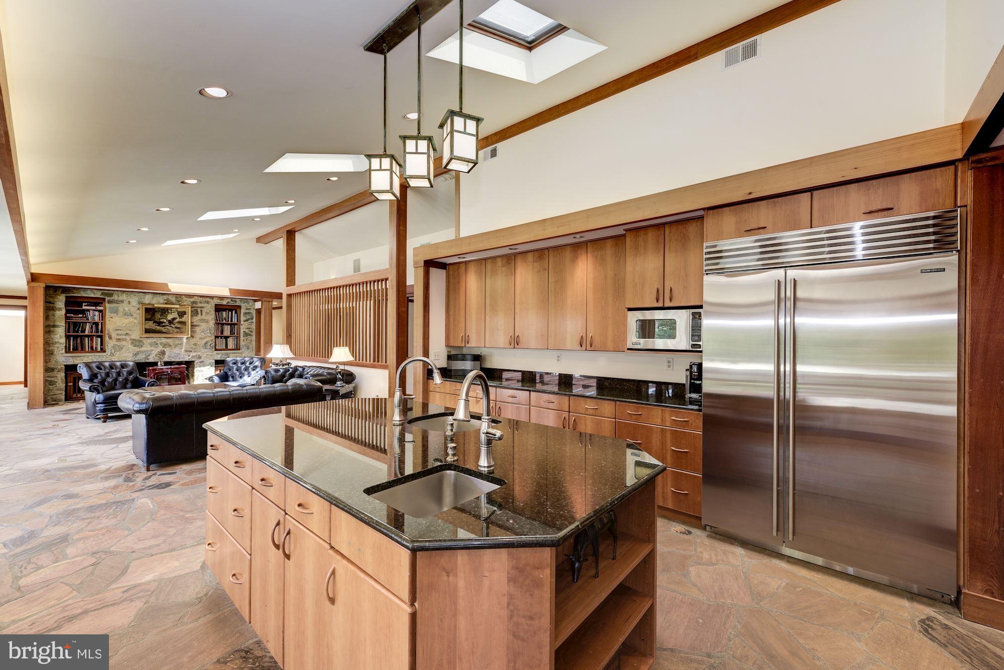 DARNESTOWN OUTSIDE - Residential