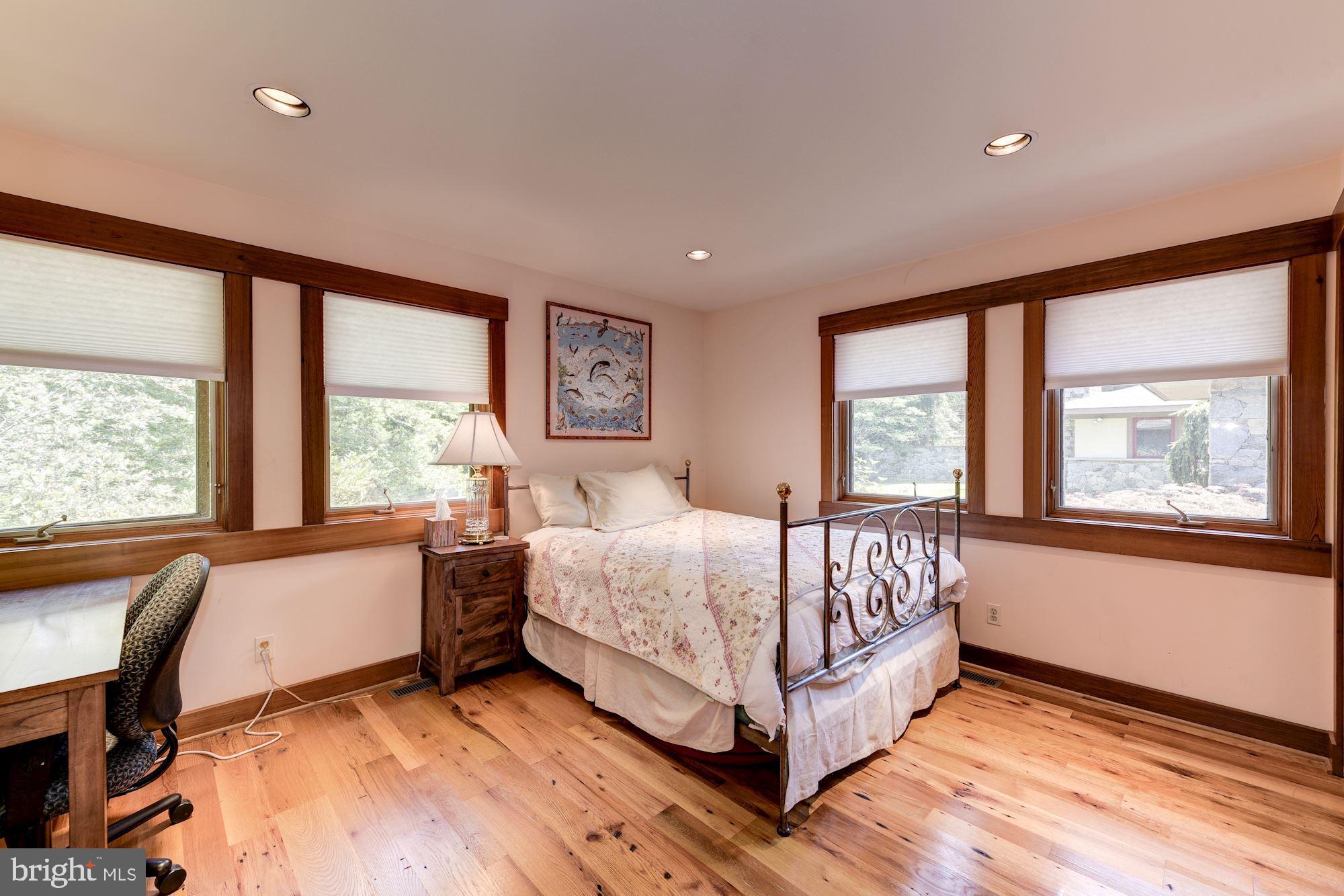 DARNESTOWN OUTSIDE - Residential