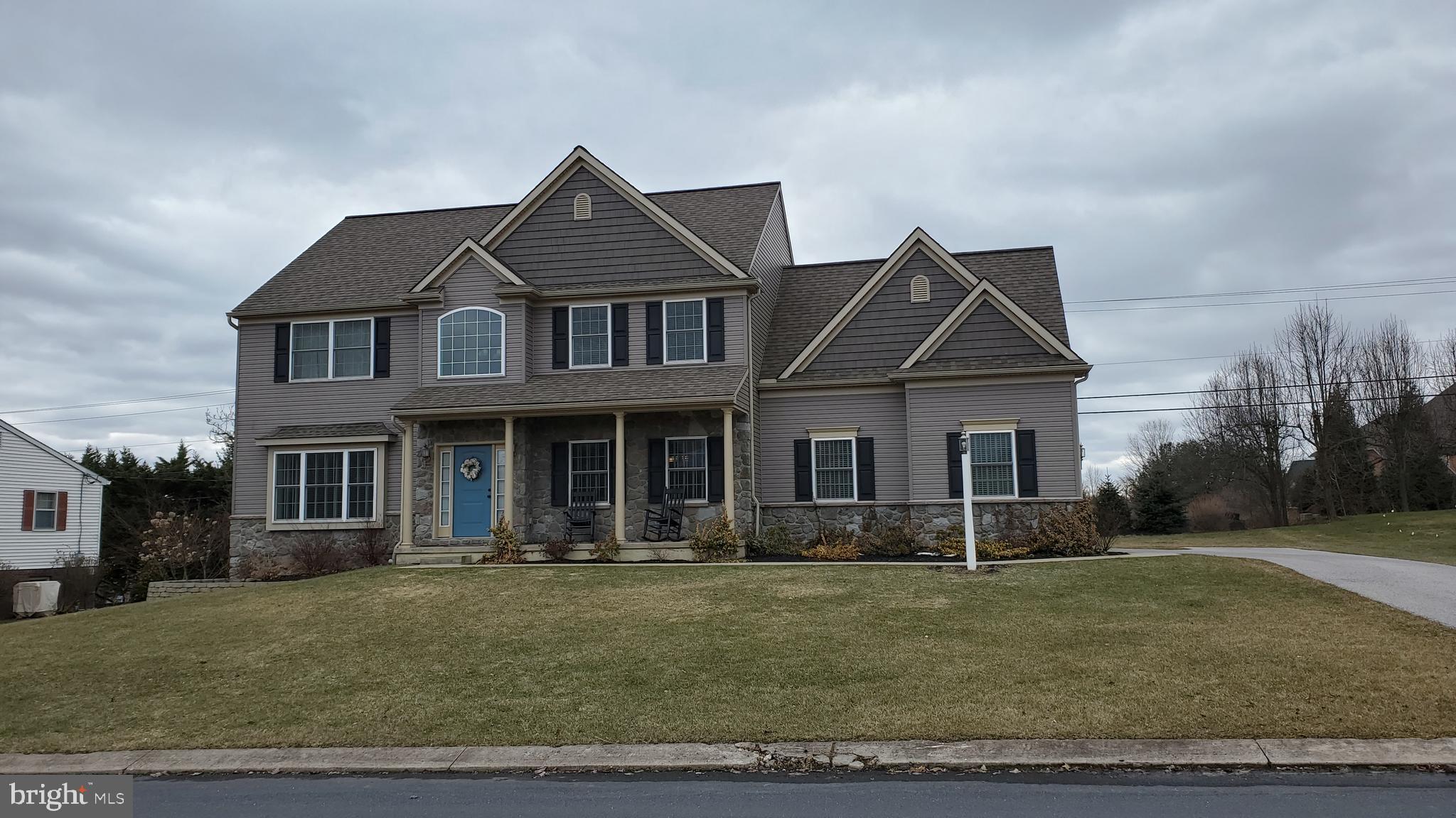 COUNTRY CLUB WEST - Residential