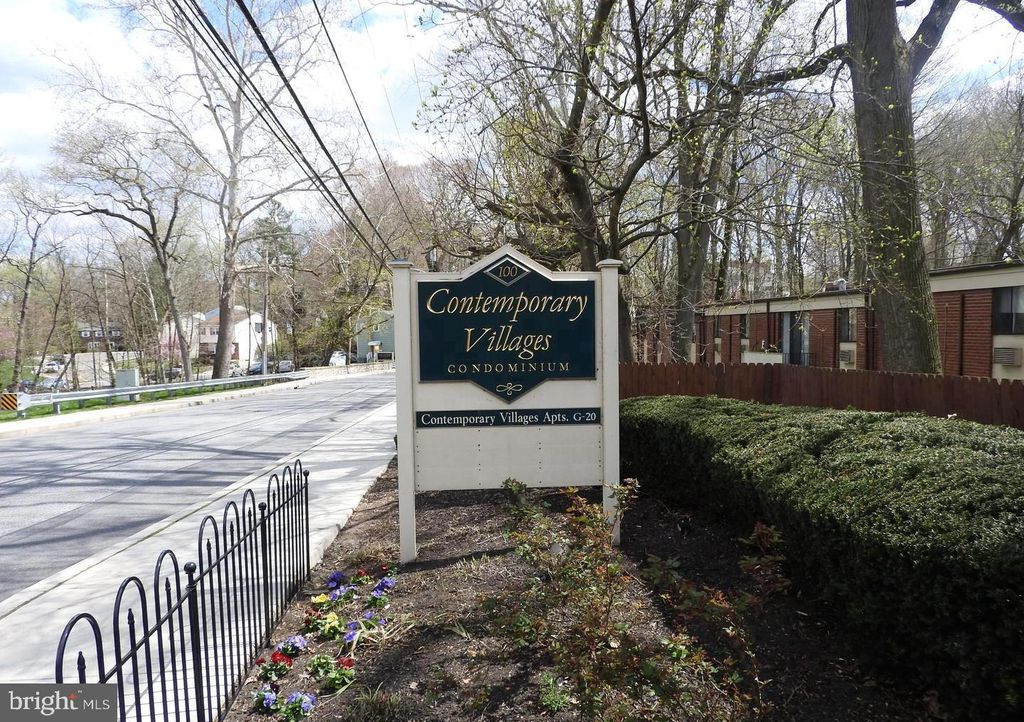 Photo of 100 E Glenolden Avenue #E-12, GLENOLDEN, PA 19036 (MLS # PADE2103512)