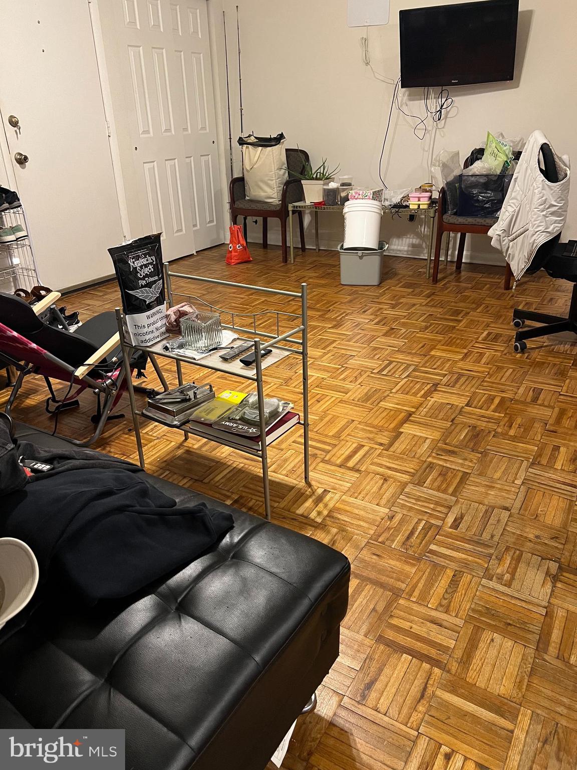 CONTEMPORARY VLG - Residential