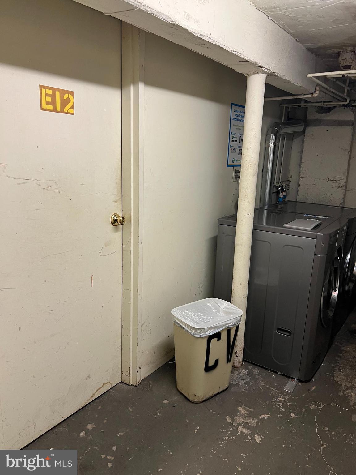 CONTEMPORARY VLG - Residential