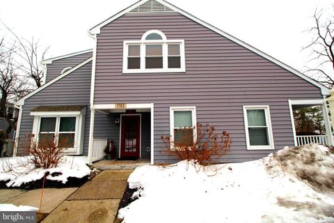 1703 LANGHORNE NEWTOWN NEWTOWN PA 18940