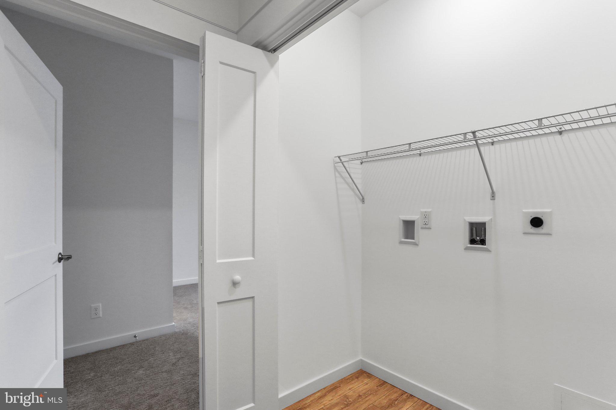 MEADOWSGREEN - Residential Lease