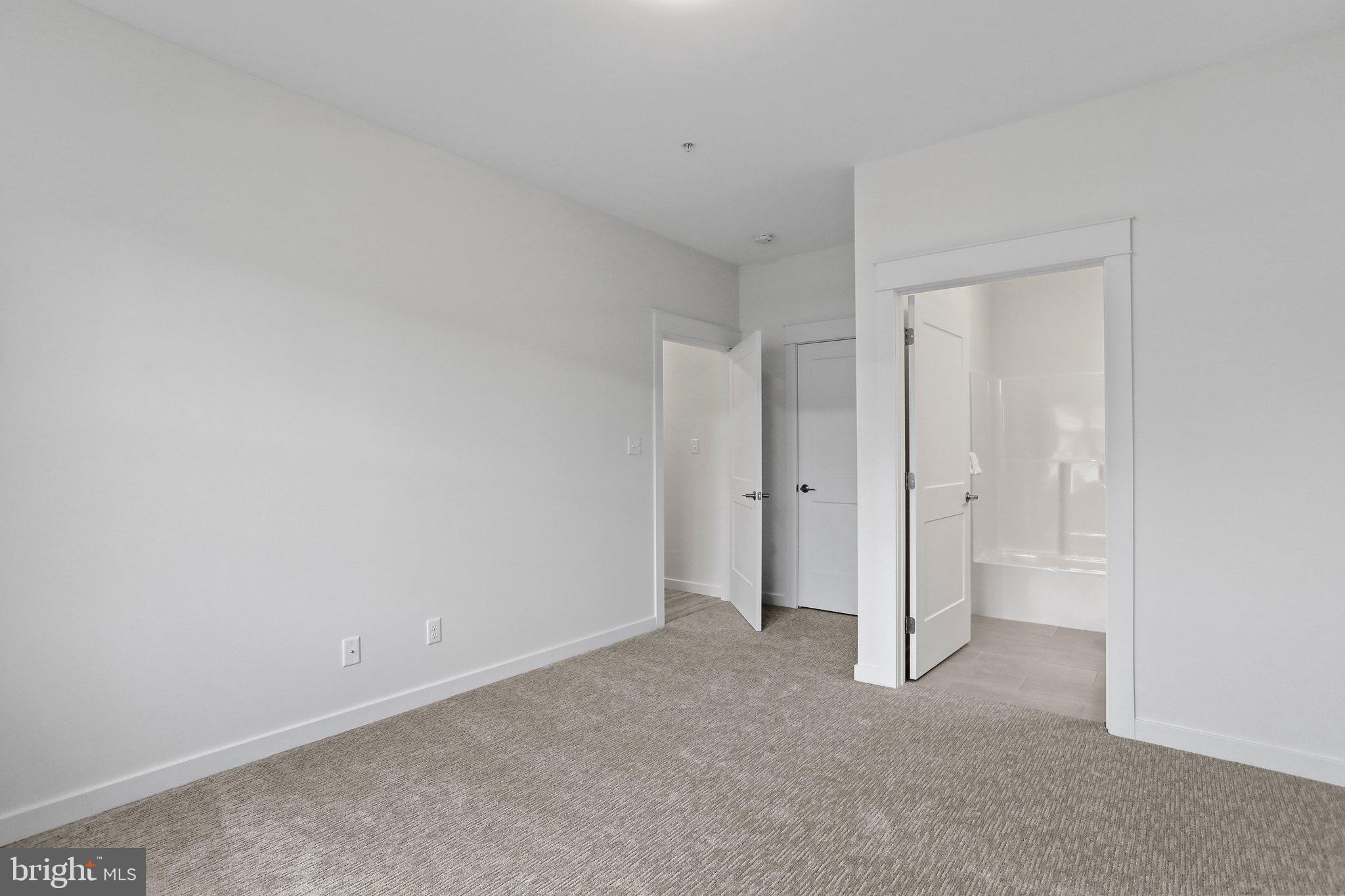 MEADOWSGREEN - Residential Lease