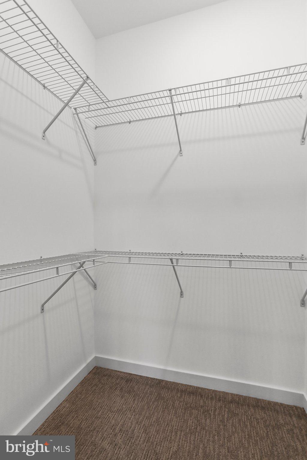 MEADOWSGREEN - Residential Lease