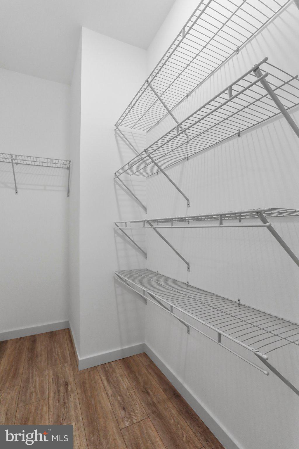 MEADOWSGREEN - Residential Lease