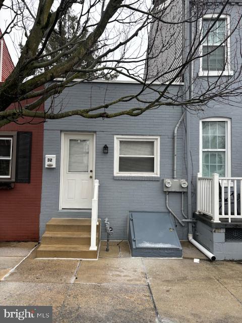 30 - 32 E NEW STREET