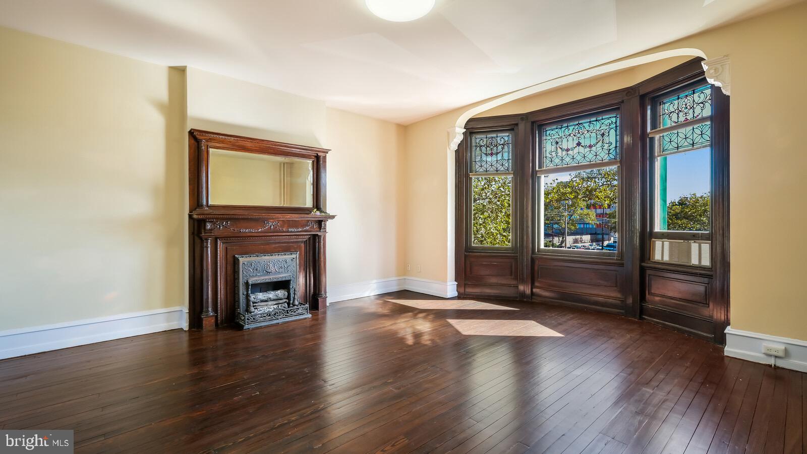 CENTER CITY - Residential Lease