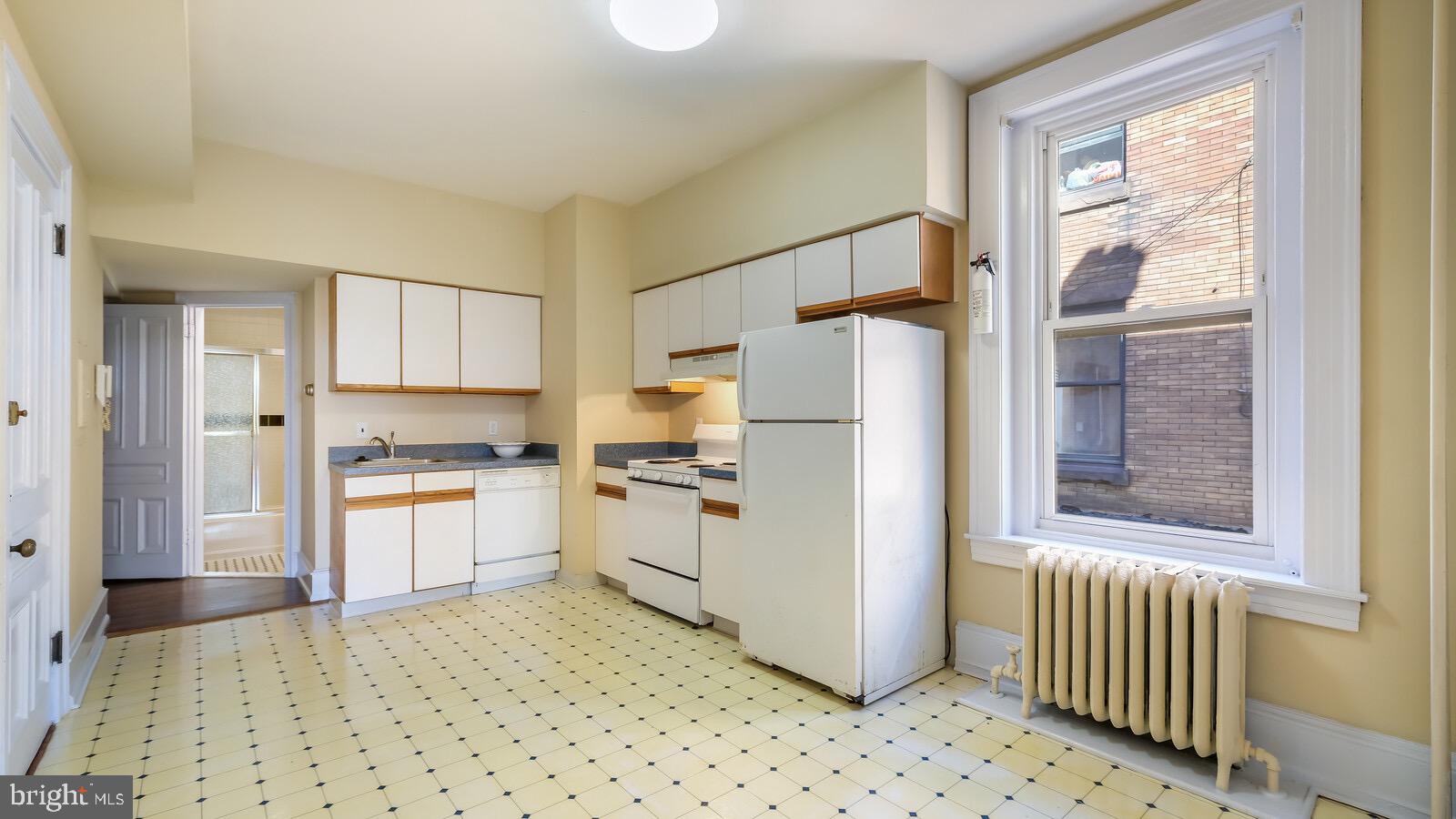 CENTER CITY - Residential Lease