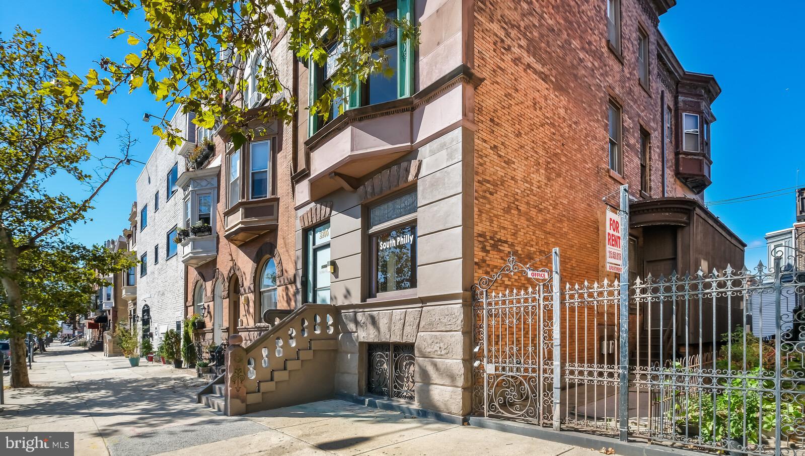 CENTER CITY - Residential Lease