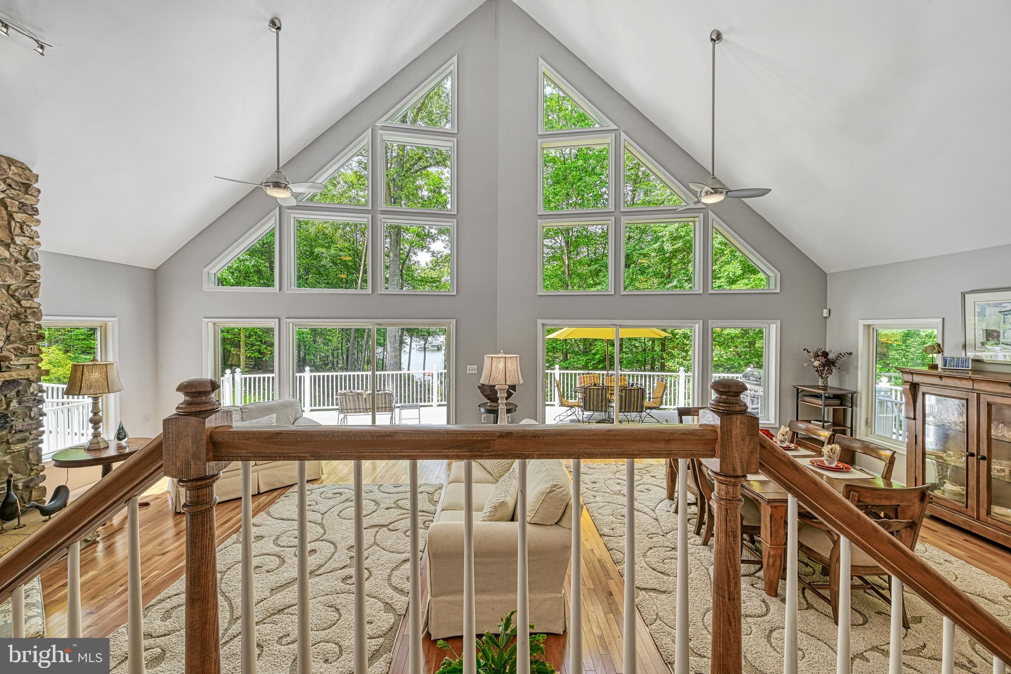 MAGNOLIA HARBOUR - Residential