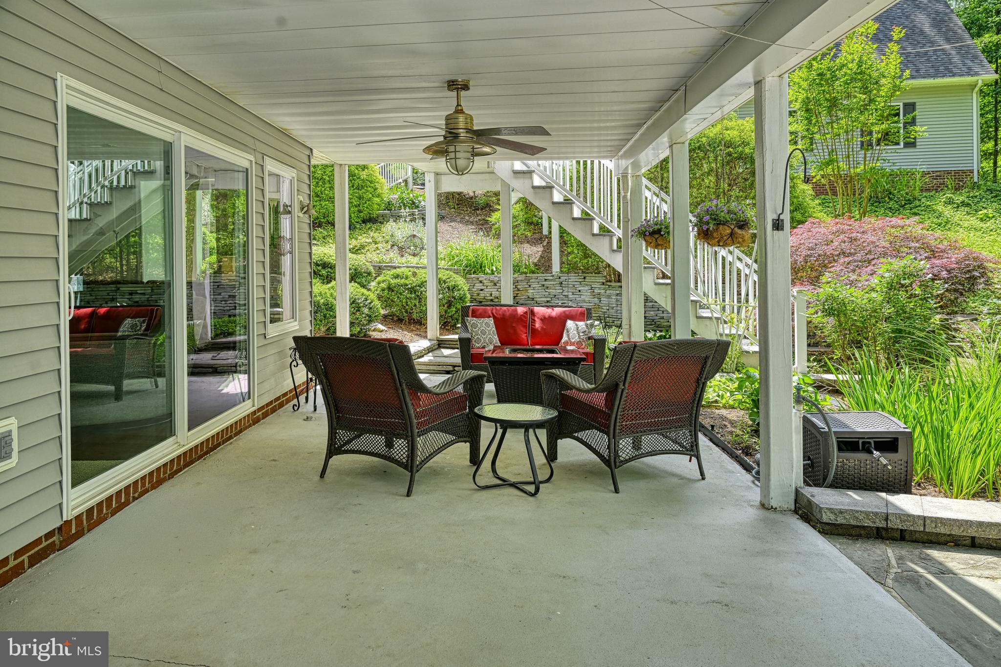 MAGNOLIA HARBOUR - Residential