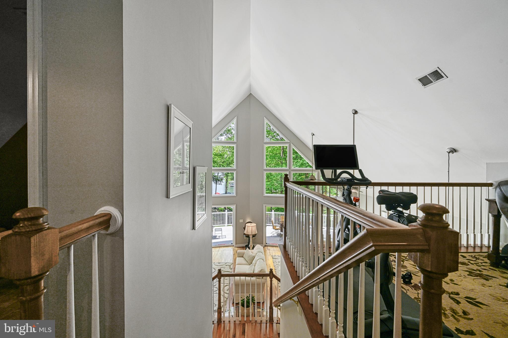 MAGNOLIA HARBOUR - Residential