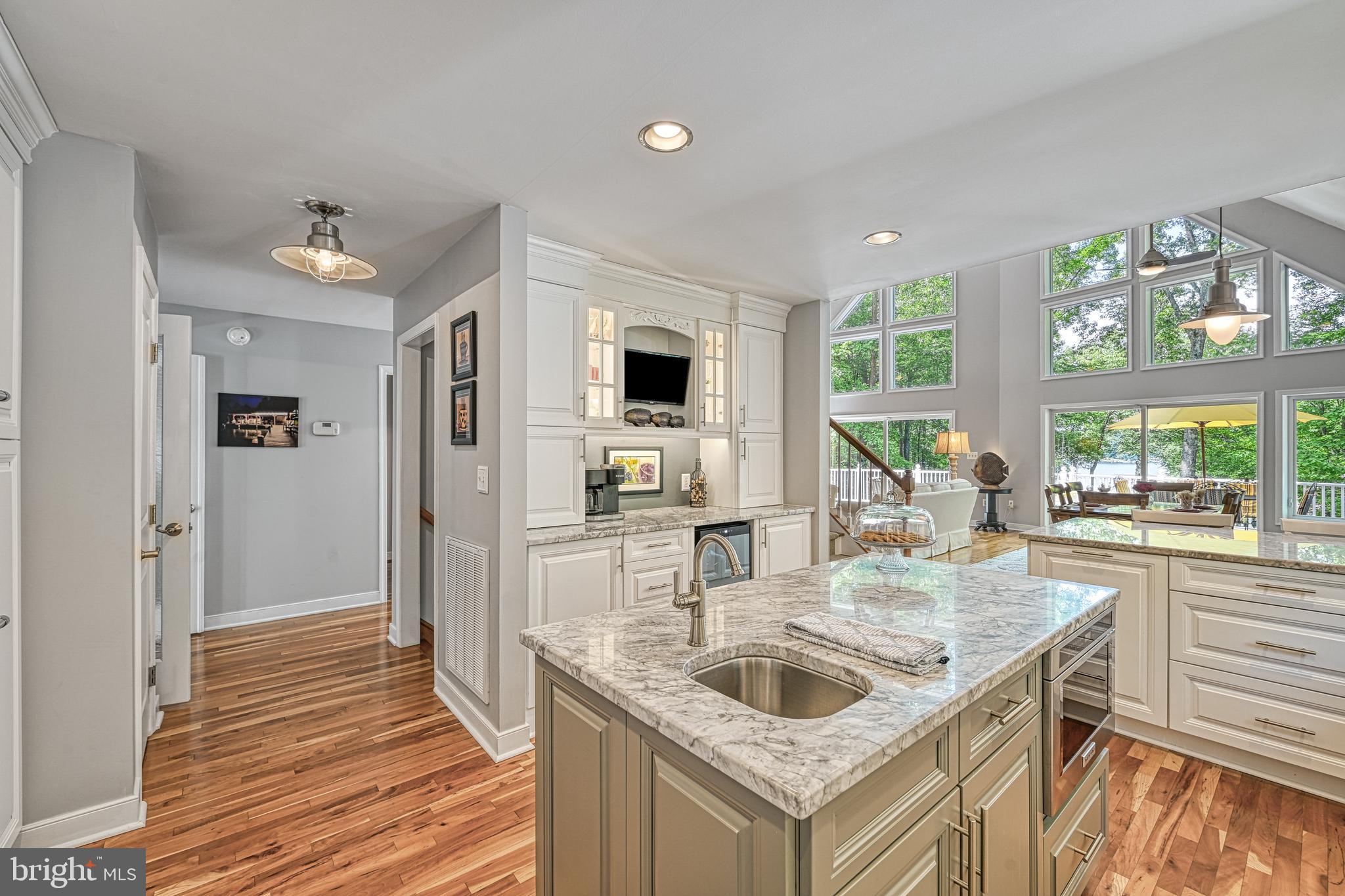 MAGNOLIA HARBOUR - Residential