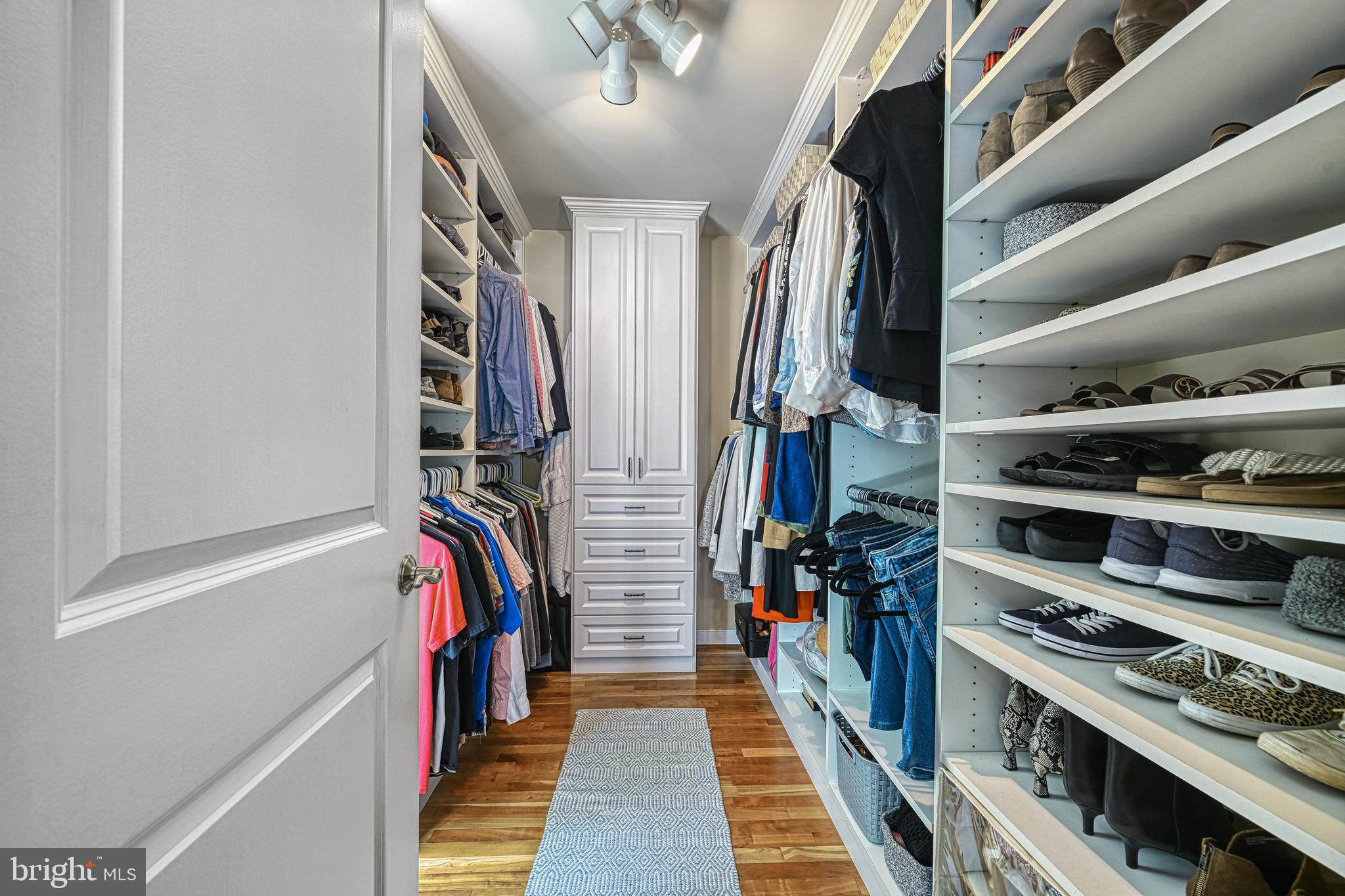 MAGNOLIA HARBOUR - Residential