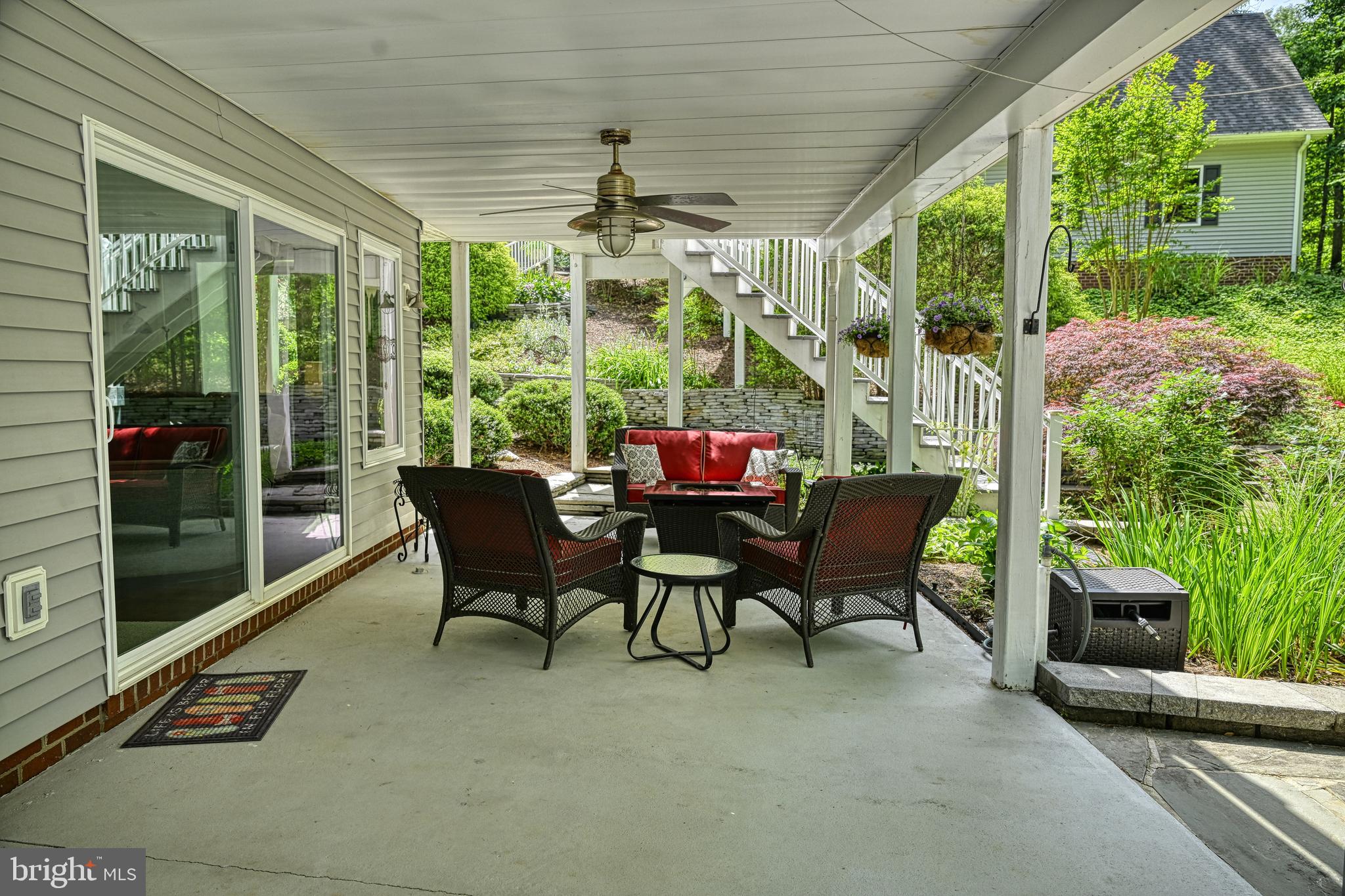 MAGNOLIA HARBOUR - Residential