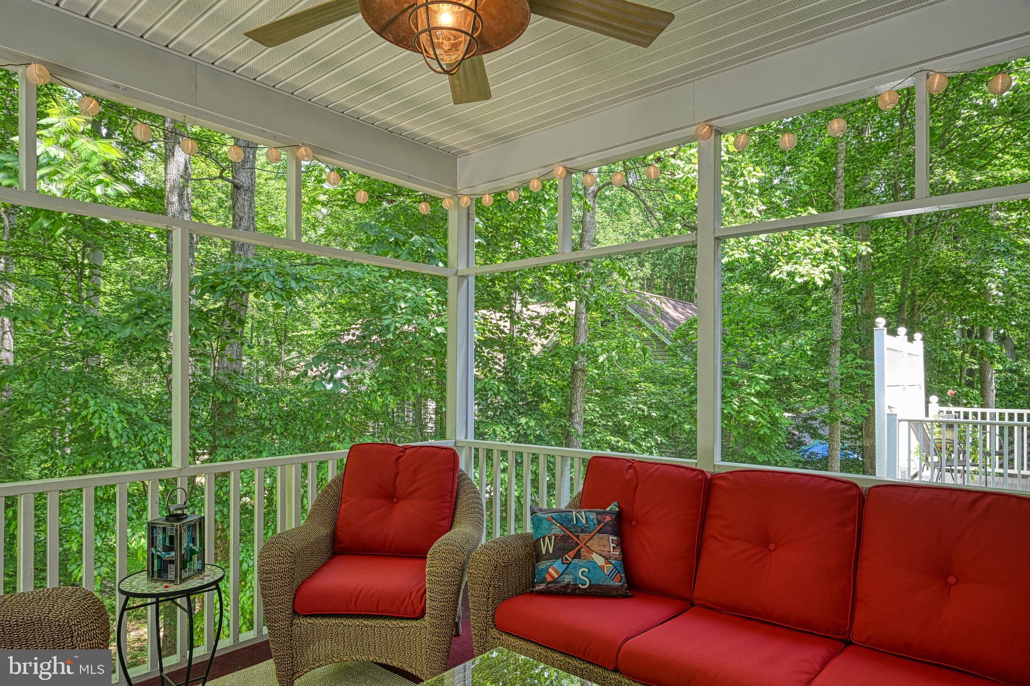 MAGNOLIA HARBOUR - Residential