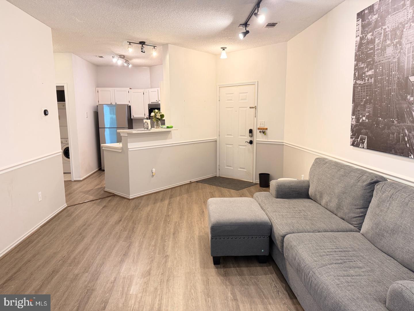 4401 FAIR STONE DRIVE 102