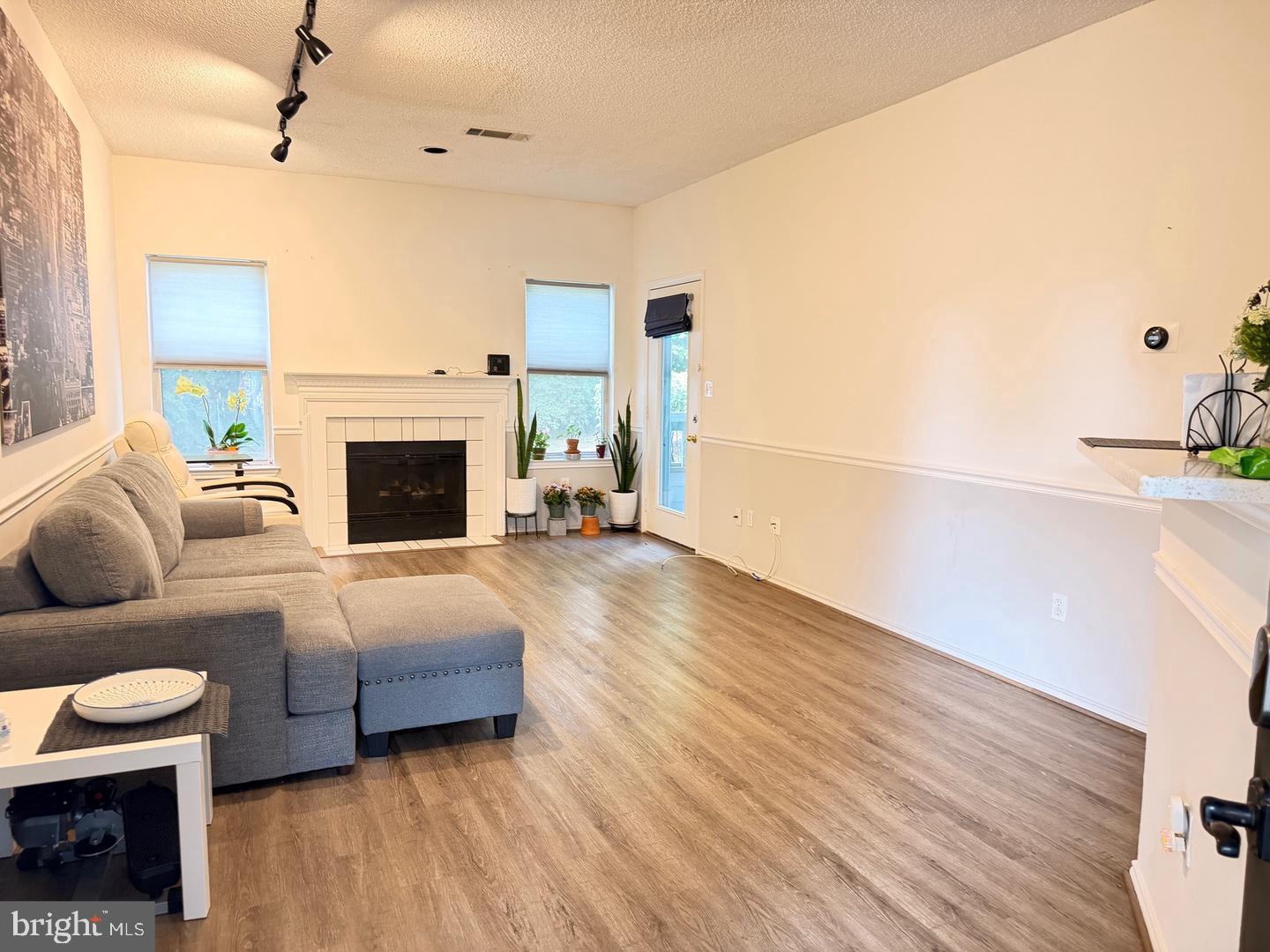 4401 FAIR STONE DRIVE 102