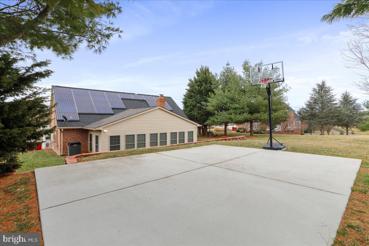 9812 PEMBROKE DRIVE