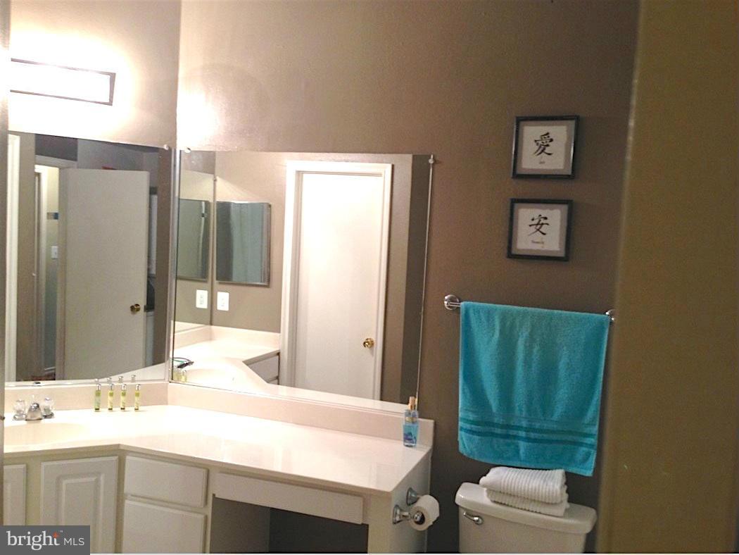 PENDERBROOK SQUARE CONDOMINIUMS - Residential Lease