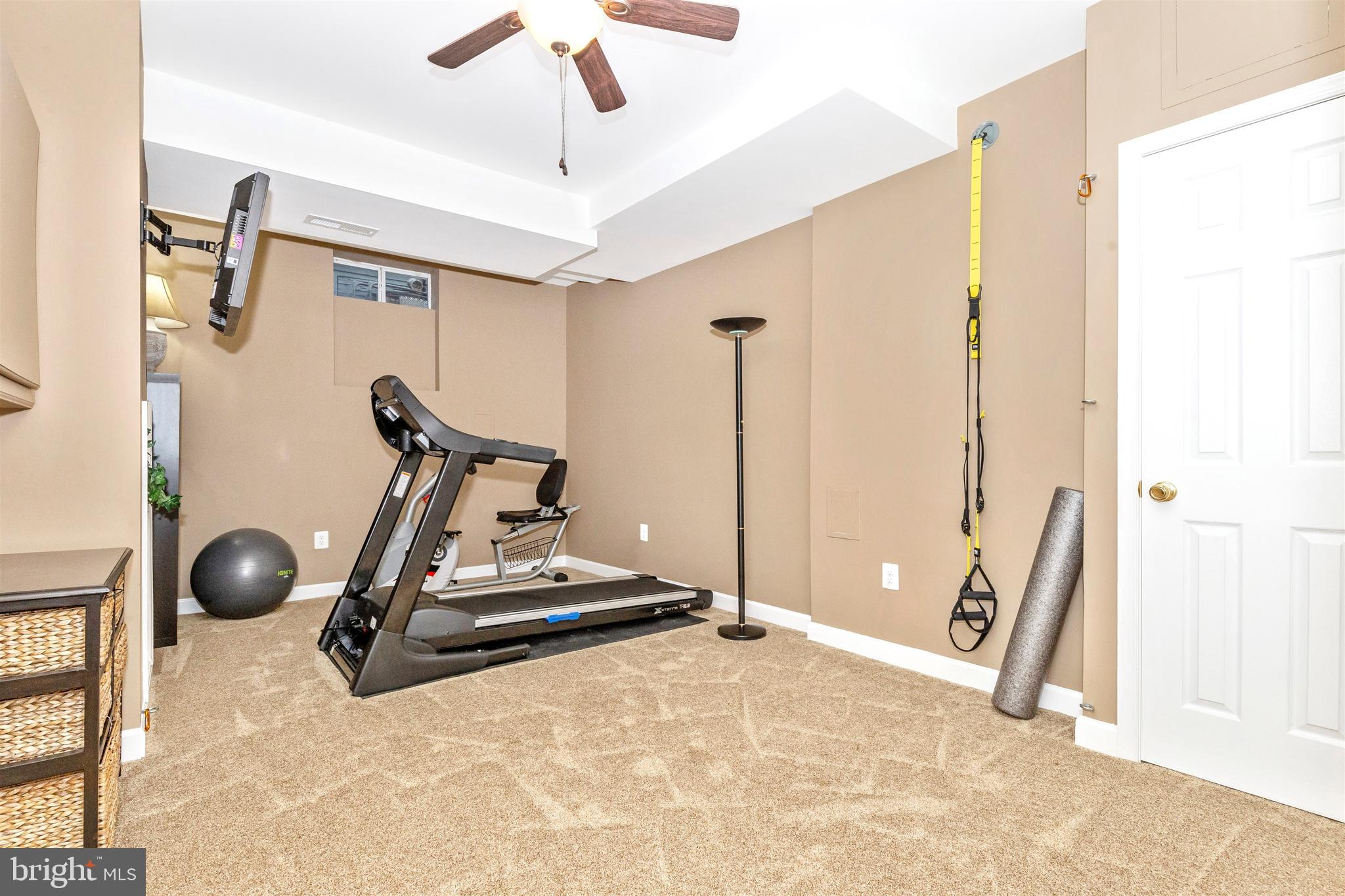 KINGS CROSSING - Residential