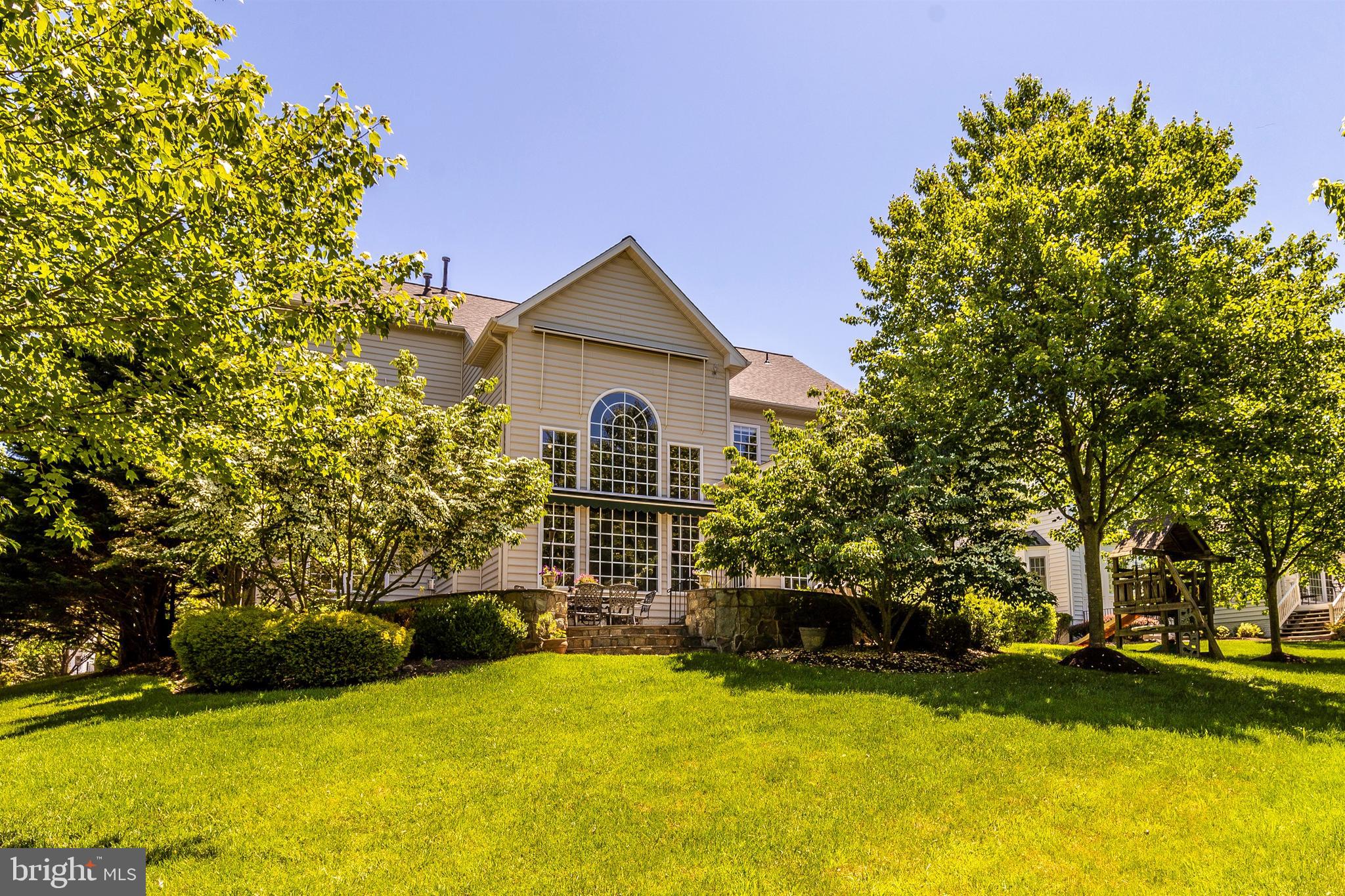 KINGS CROSSING - Residential