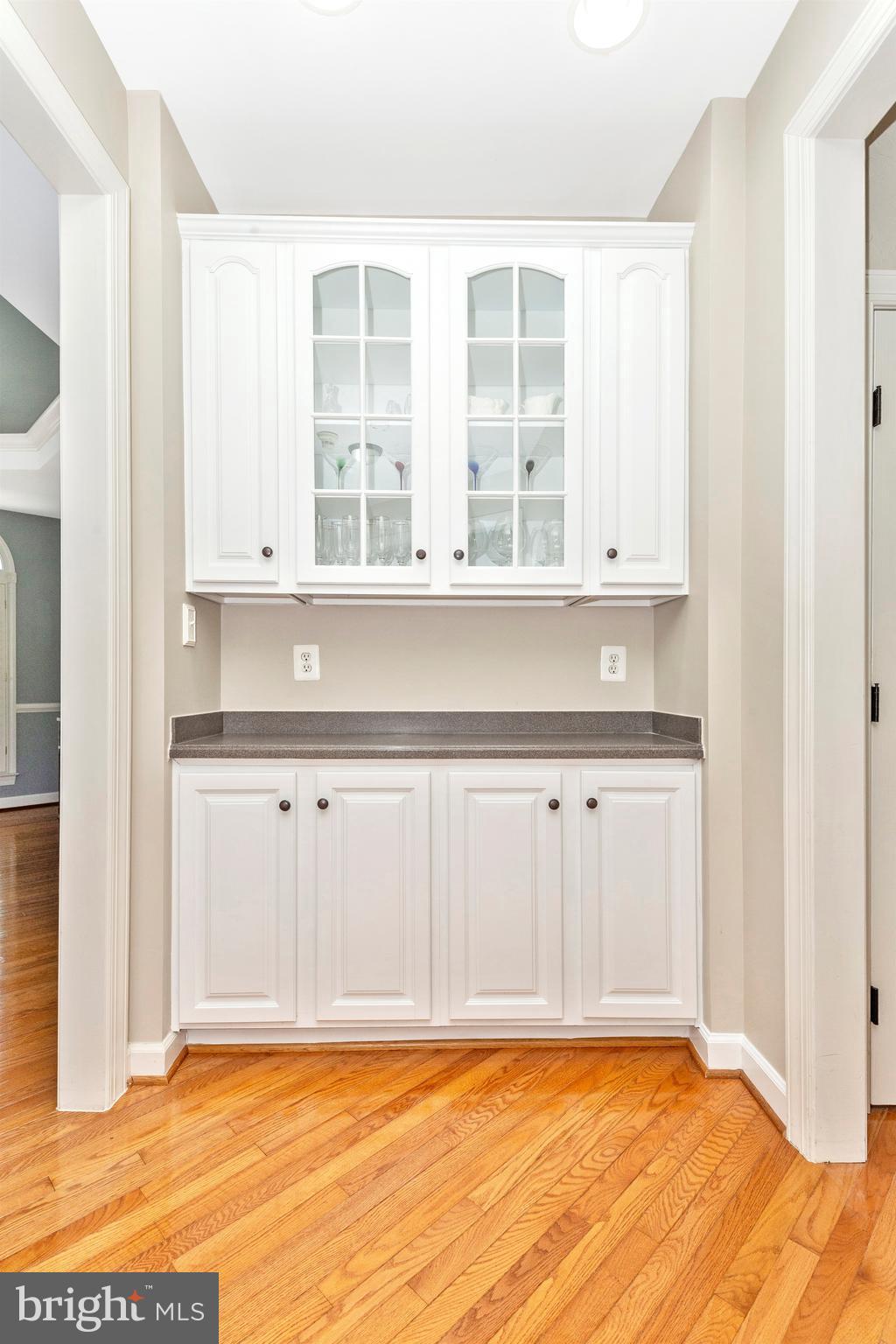 KINGS CROSSING - Residential