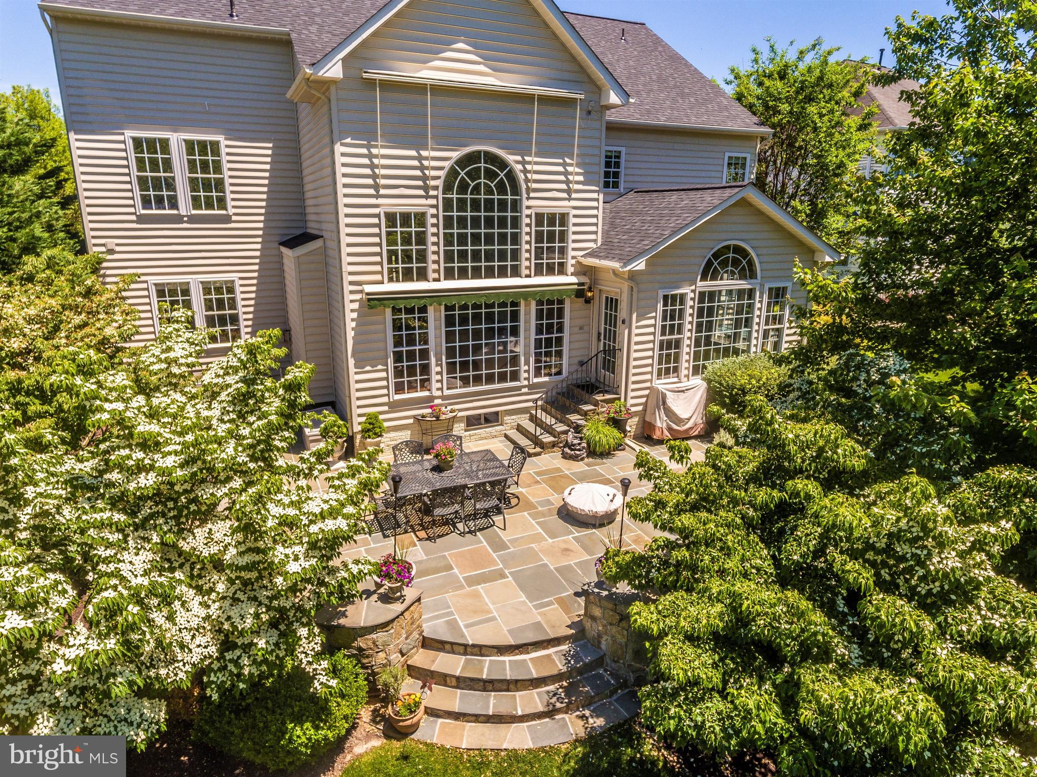 KINGS CROSSING - Residential