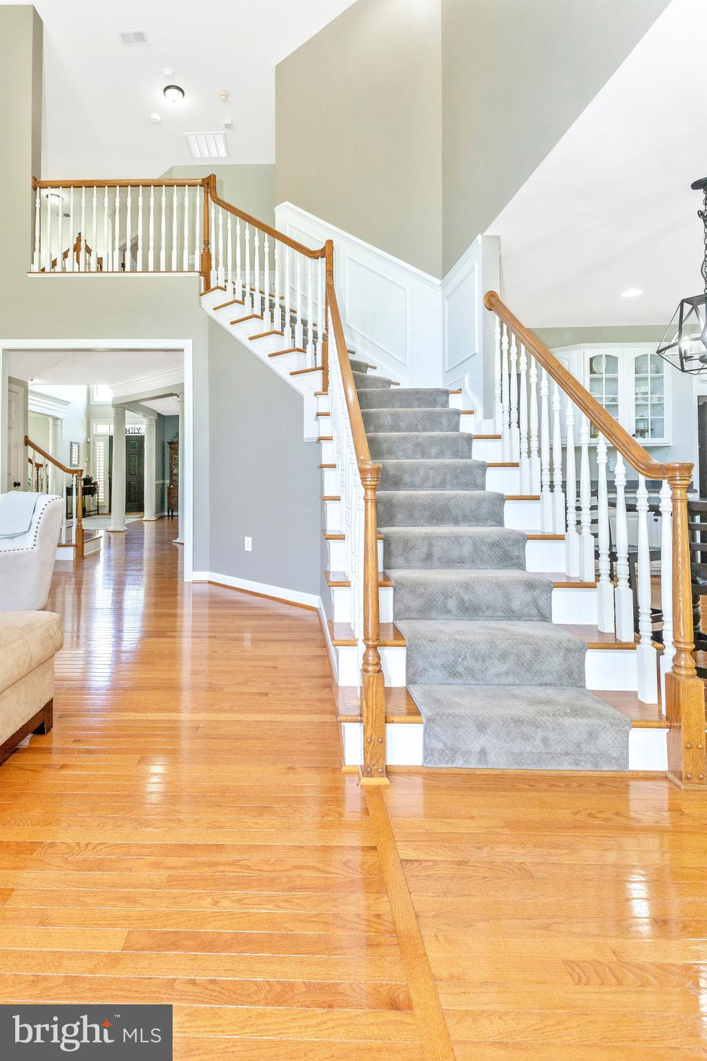 KINGS CROSSING - Residential