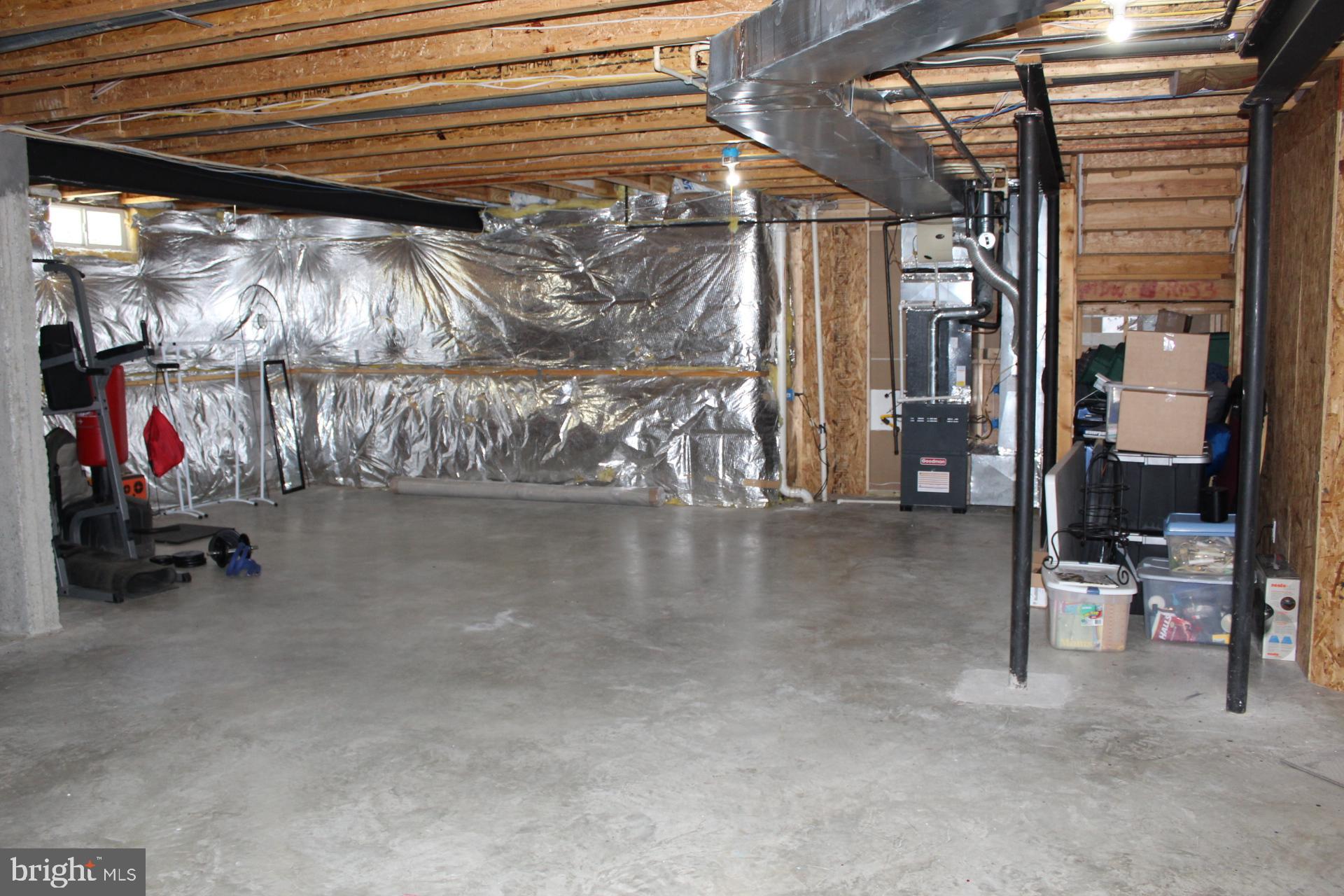 KINGS CROSSING - Residential