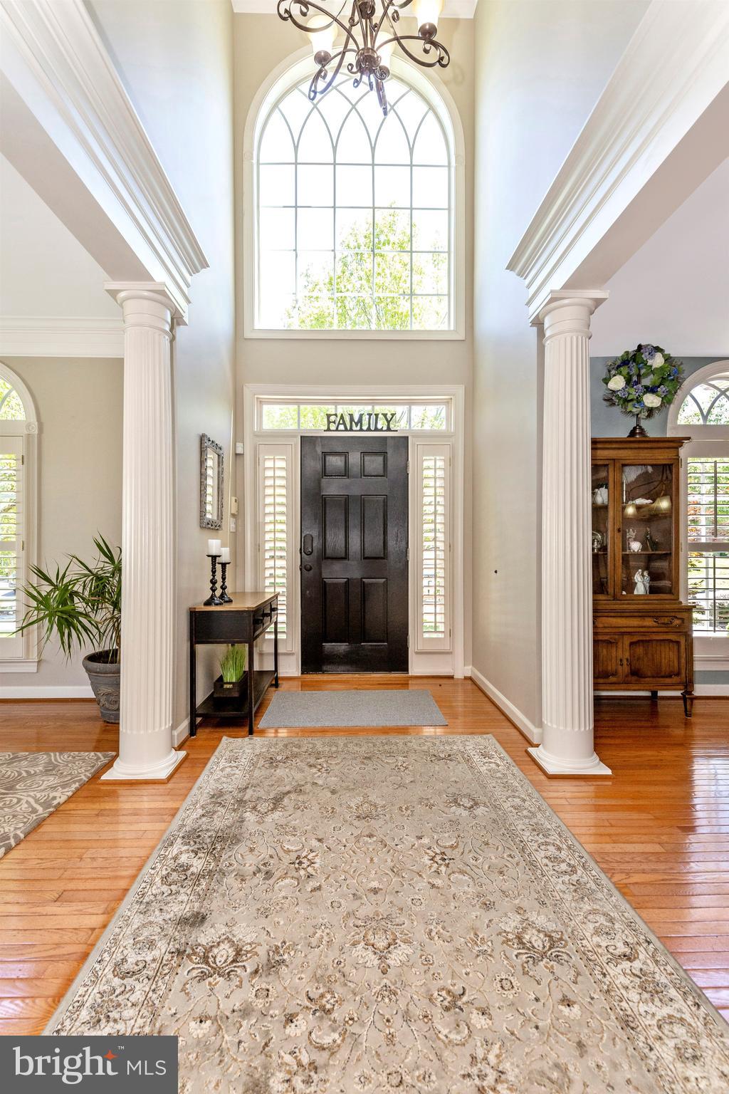 KINGS CROSSING - Residential