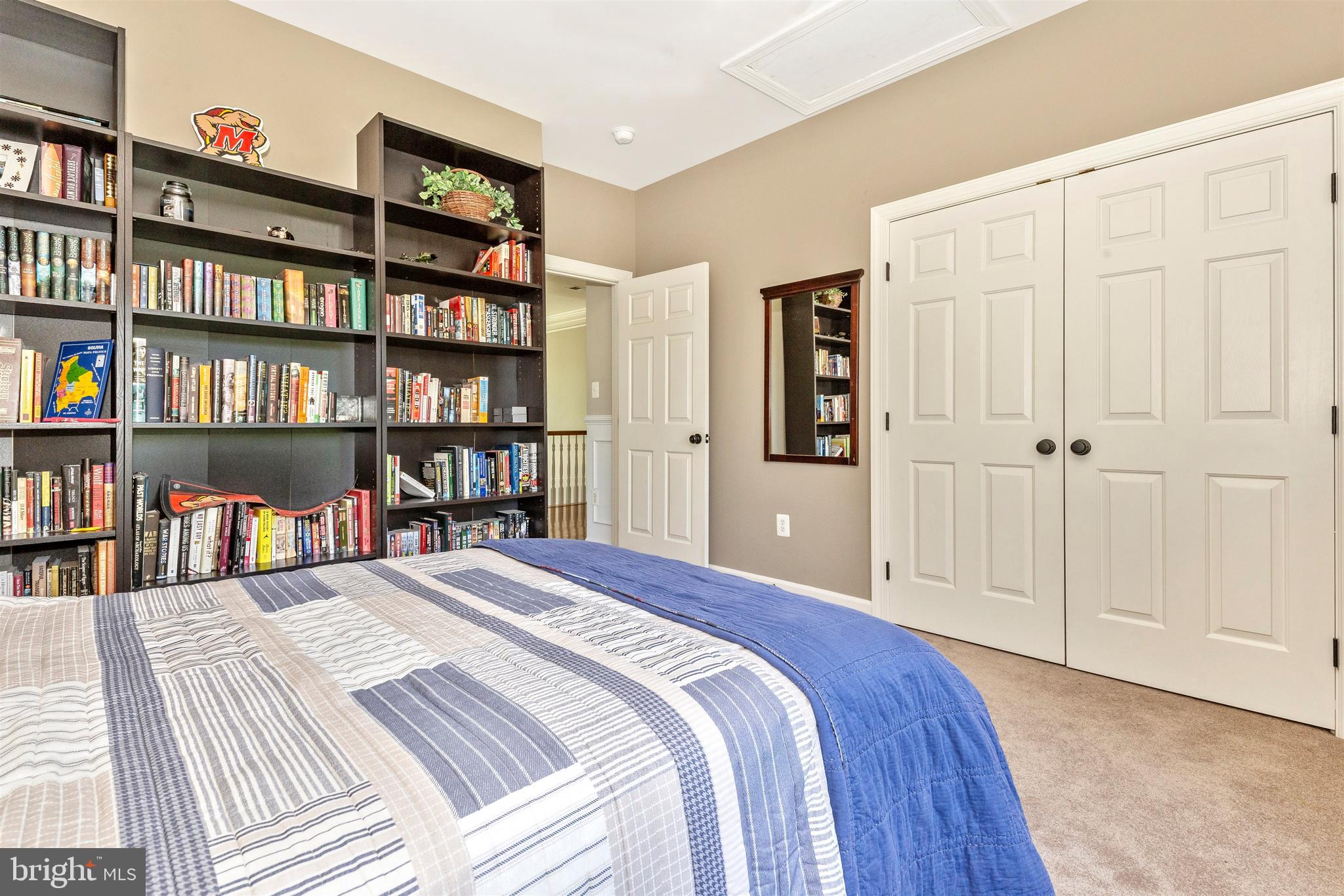 KINGS CROSSING - Residential