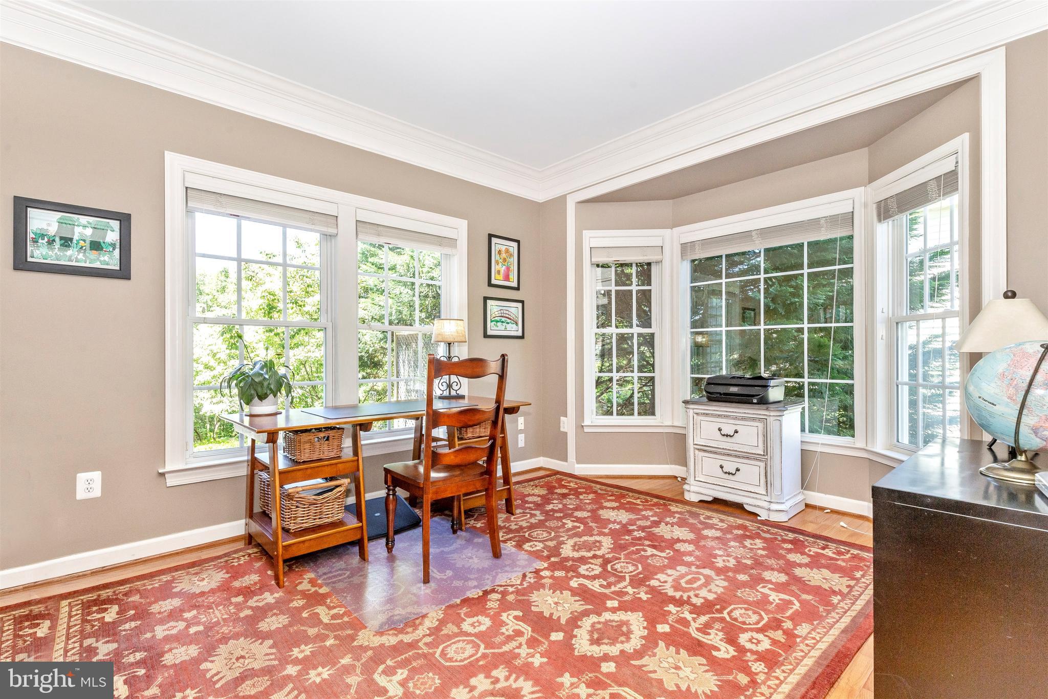 KINGS CROSSING - Residential