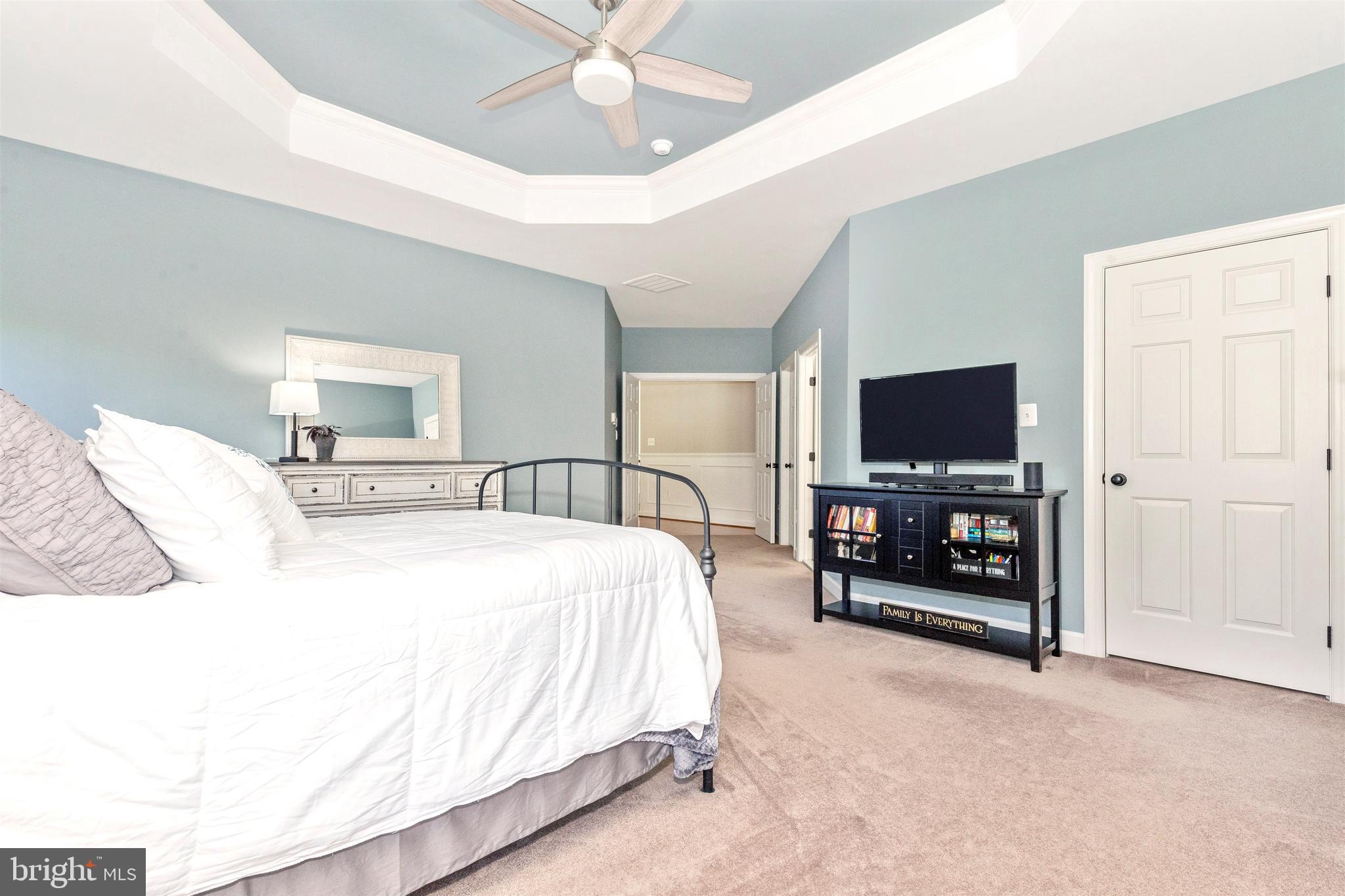 KINGS CROSSING - Residential