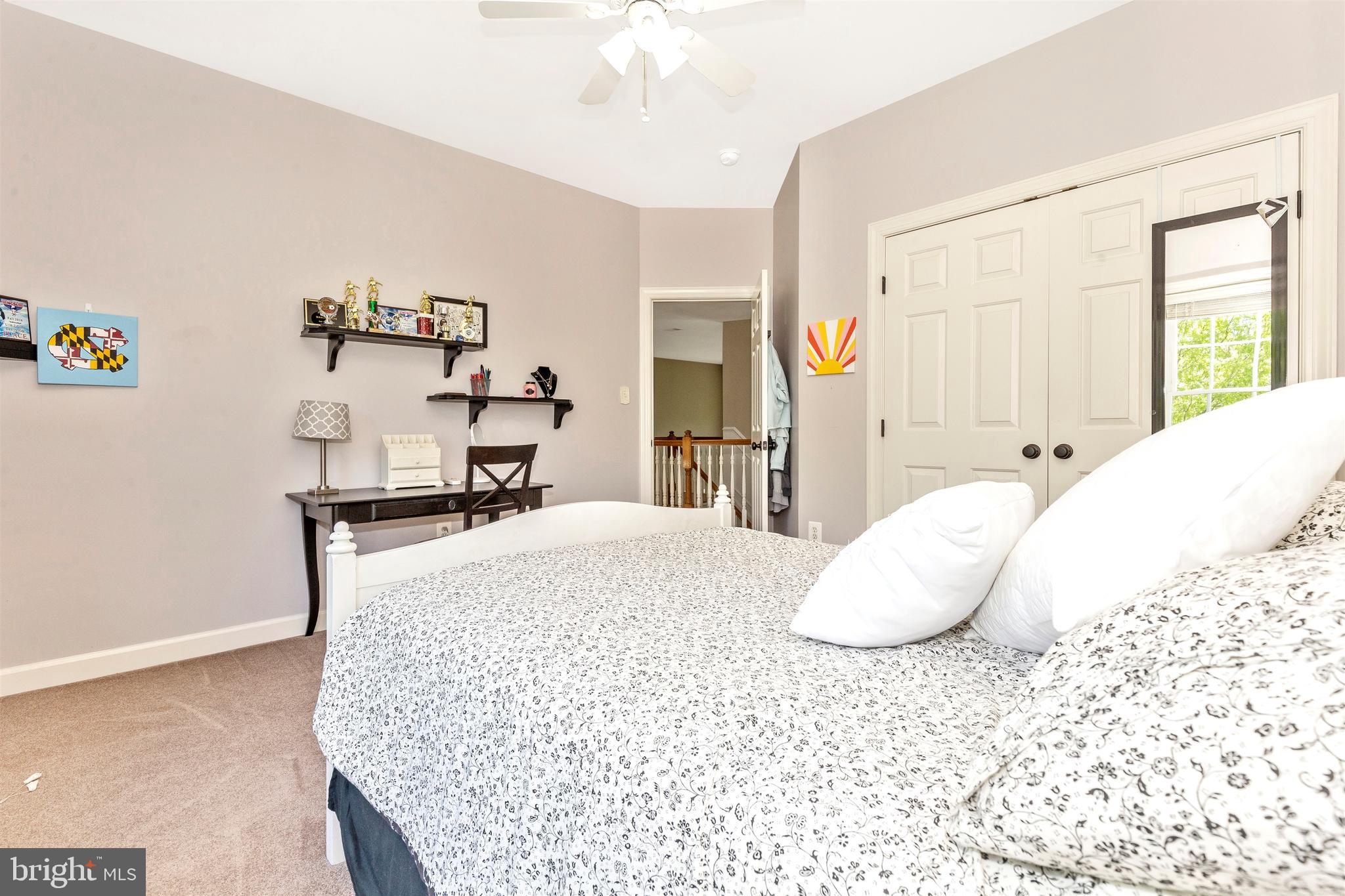 KINGS CROSSING - Residential