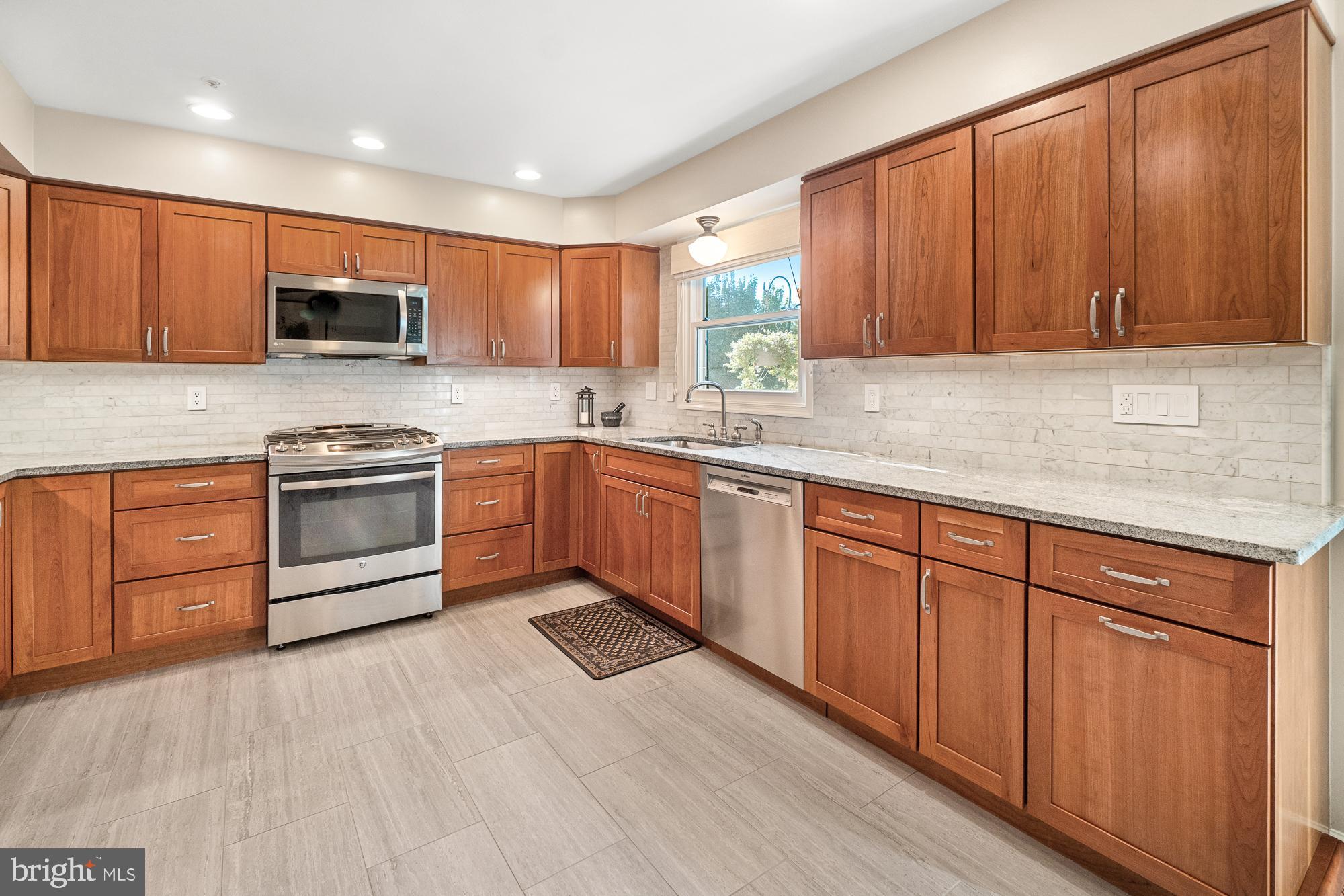 TRAVILAH CREST - Residential